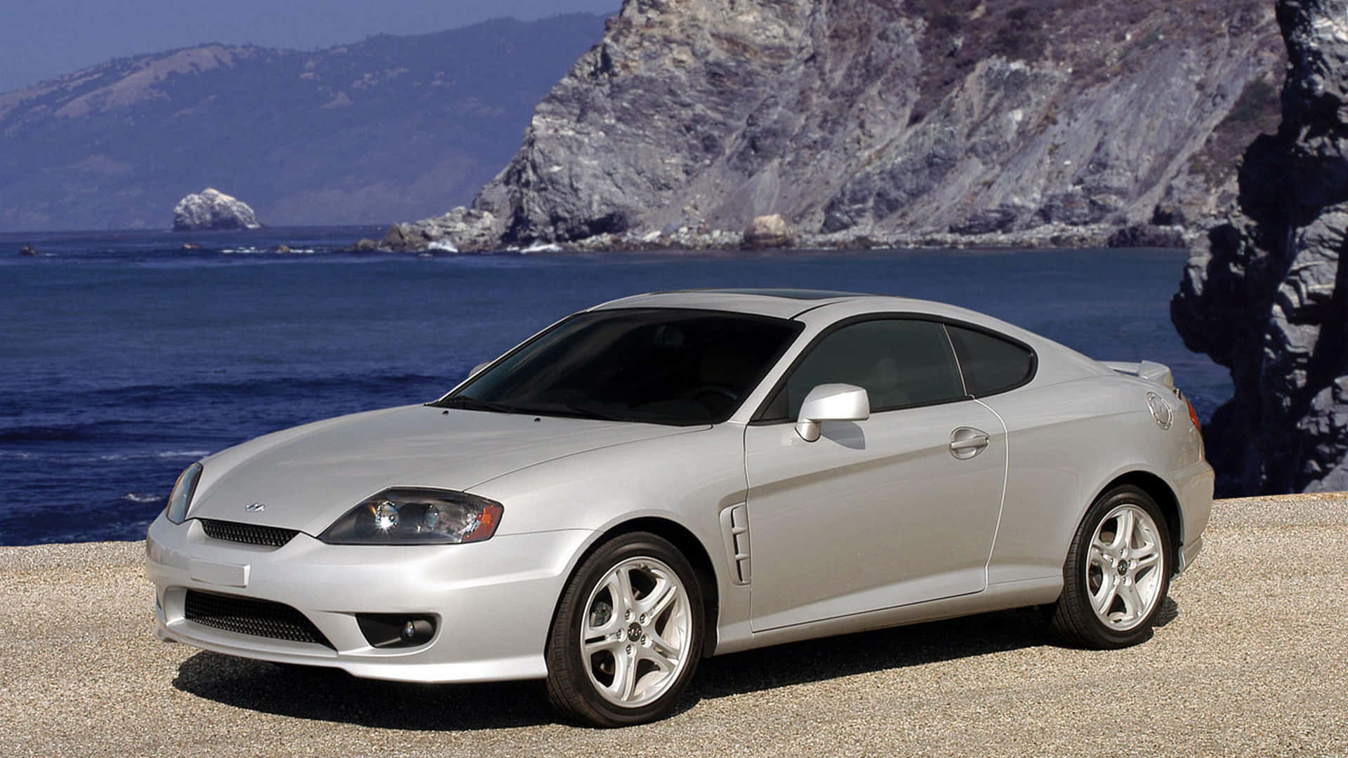 Hyundai Tiburon Sport Coupe Wallpaper