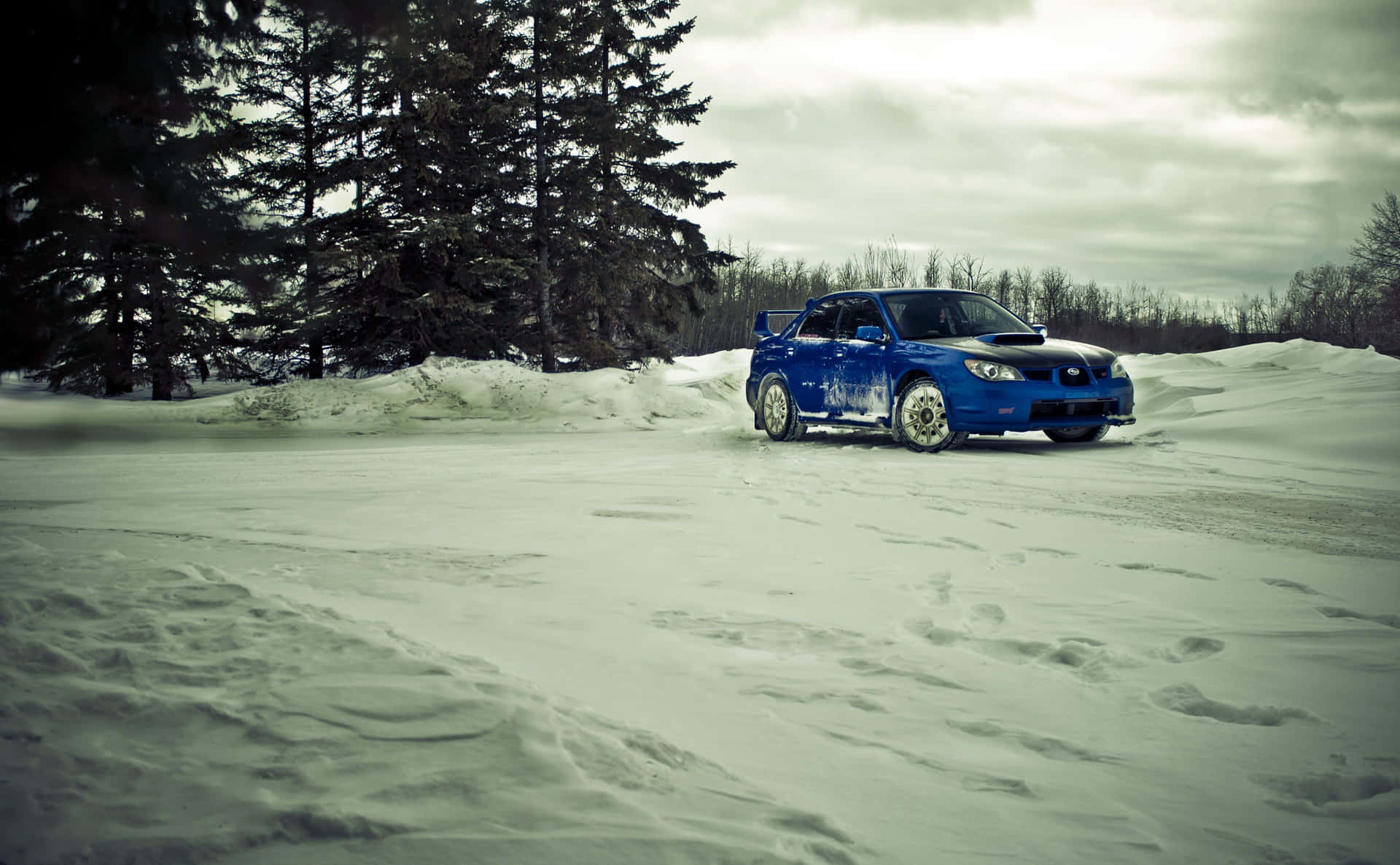Thrilling Ice Racing Action Wallpaper