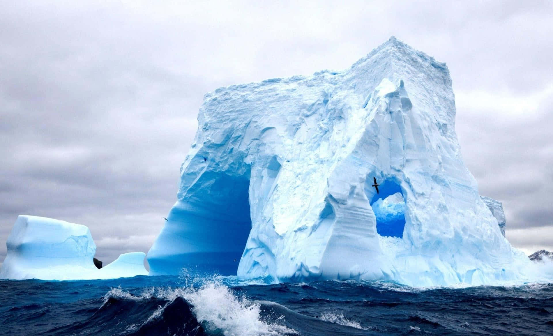 Stunning Glacier Iceberg Wallpaper