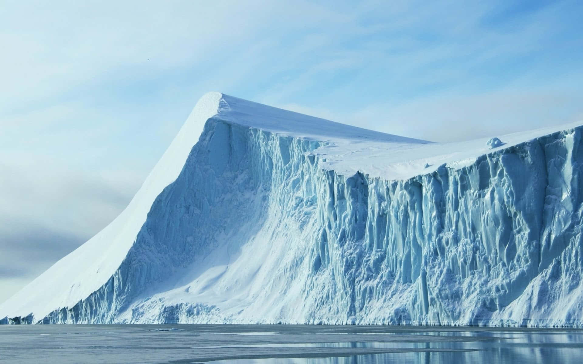 Majestic Iceberg in the Ocean Wallpaper