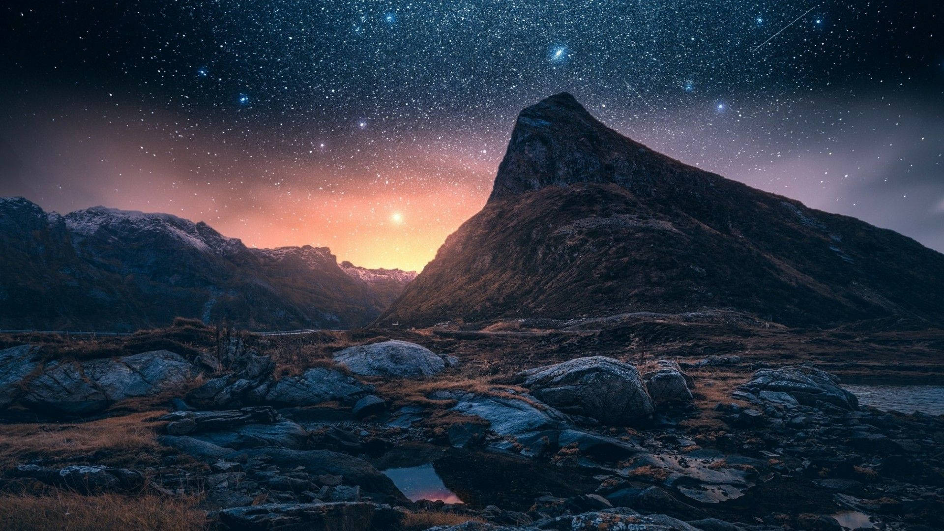Iceland Starry Night Wallpaper