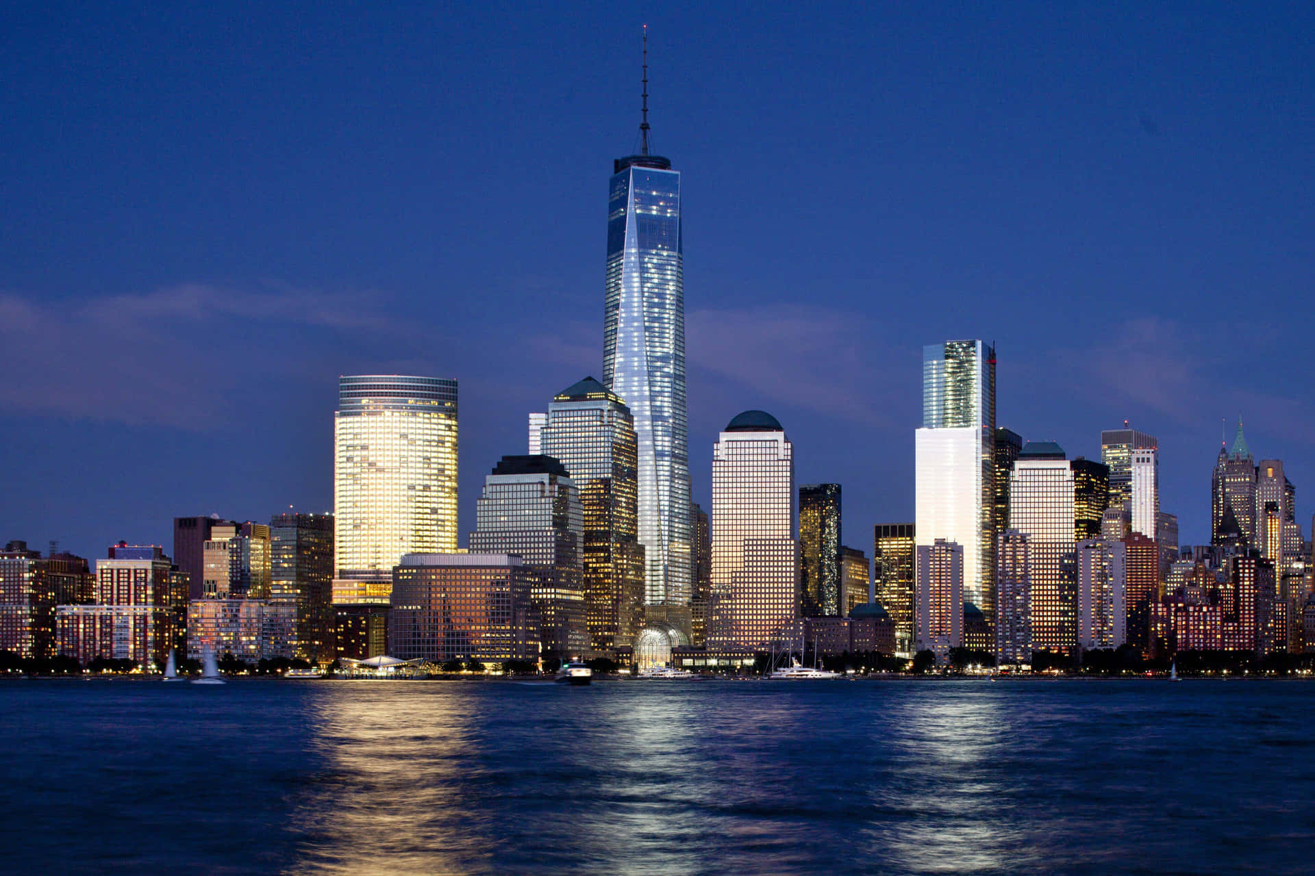 Iconic Huge Freedom Tower Manhattan Skyline Wallpaper