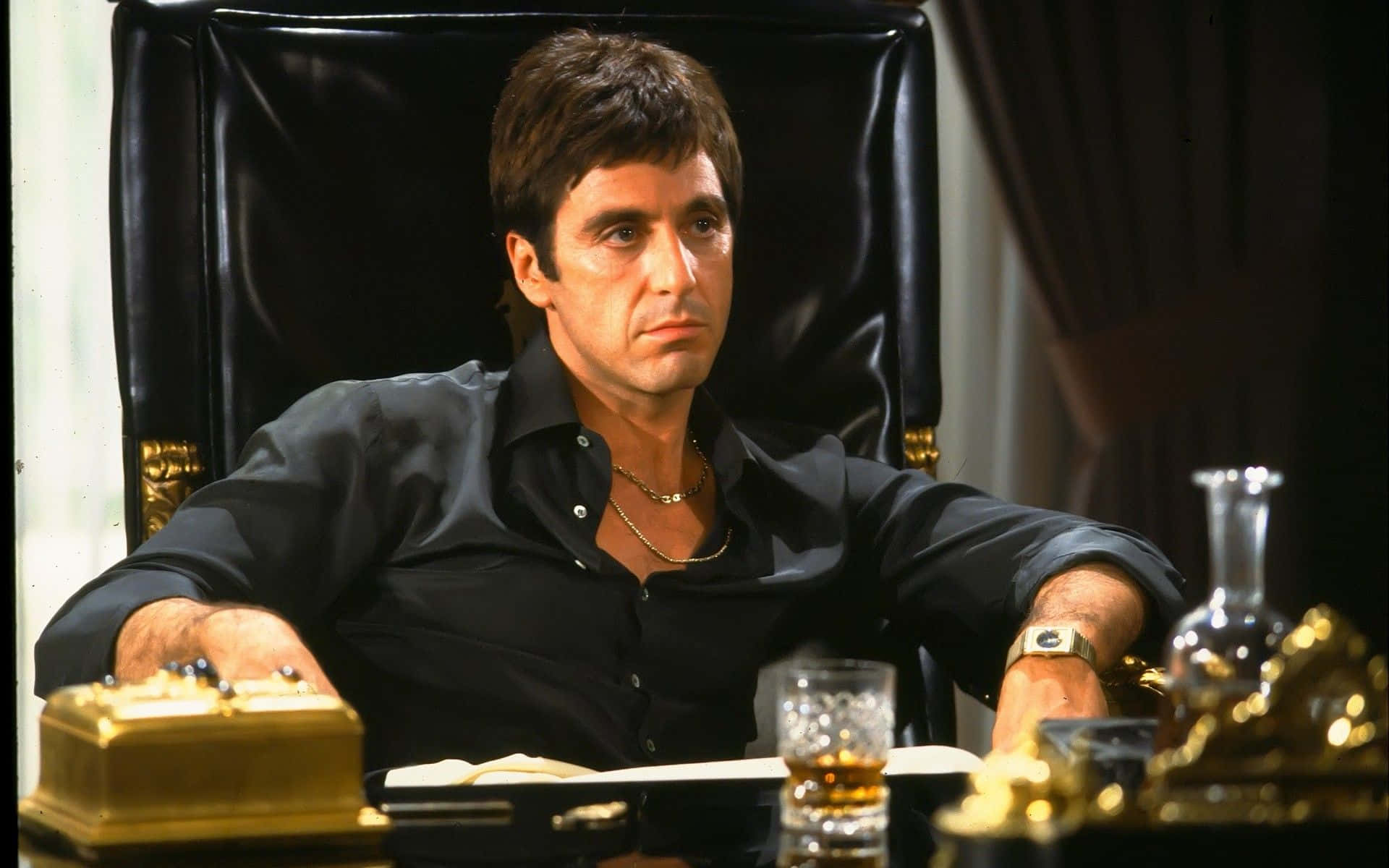 Iconic Scarface Poster Desktop Wallpaper Wallpaper