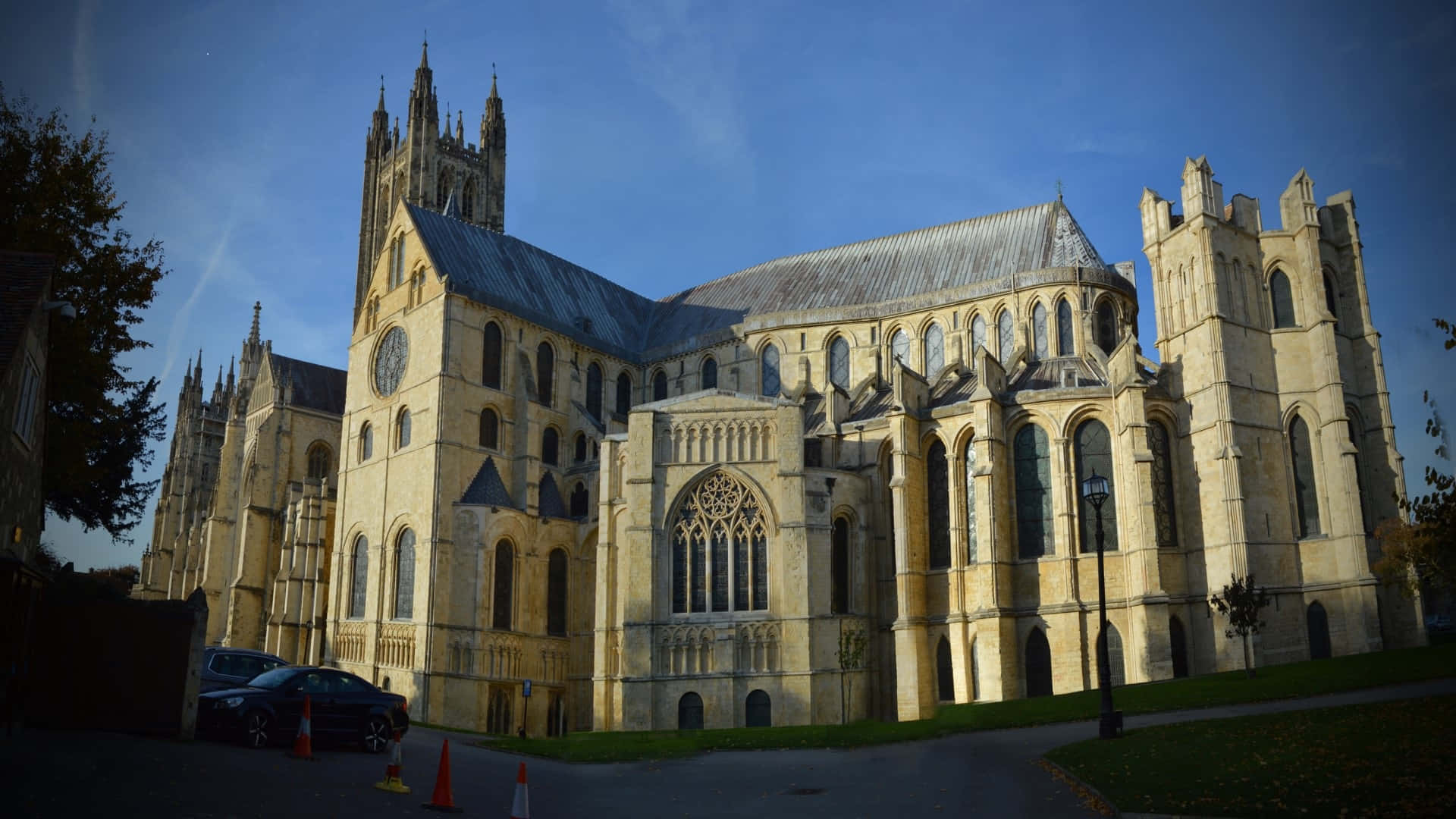 Iconisch Uitzicht Op De Canterbury Kathedraal Bij Zonsondergang Achtergrond