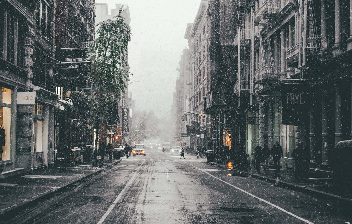 Uncamino Cubierto De Nieve En Medio De Un Paisaje Congelado Fondo de pantalla