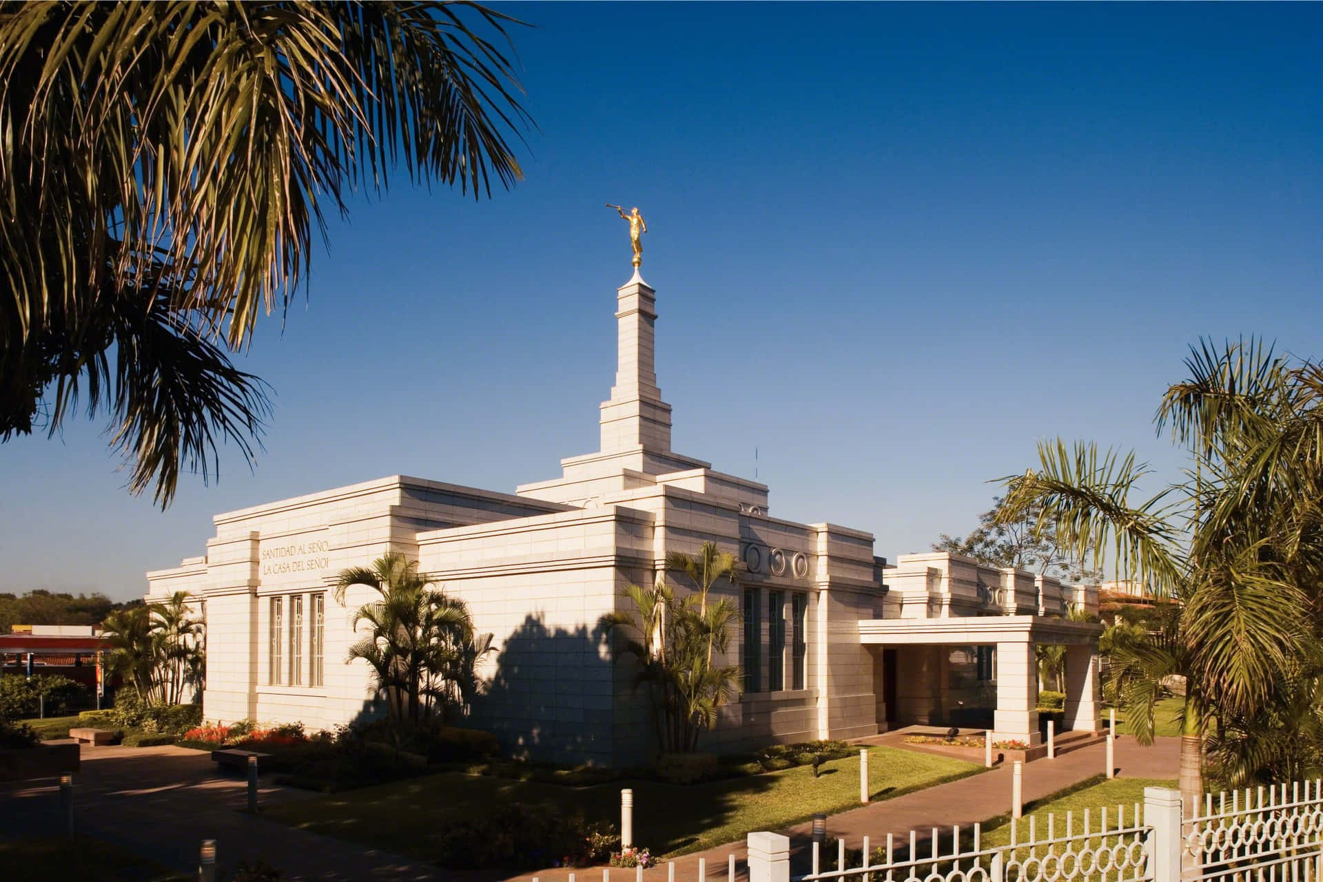 Ideal Location To See Asuncion Paraguay Temple Wallpaper