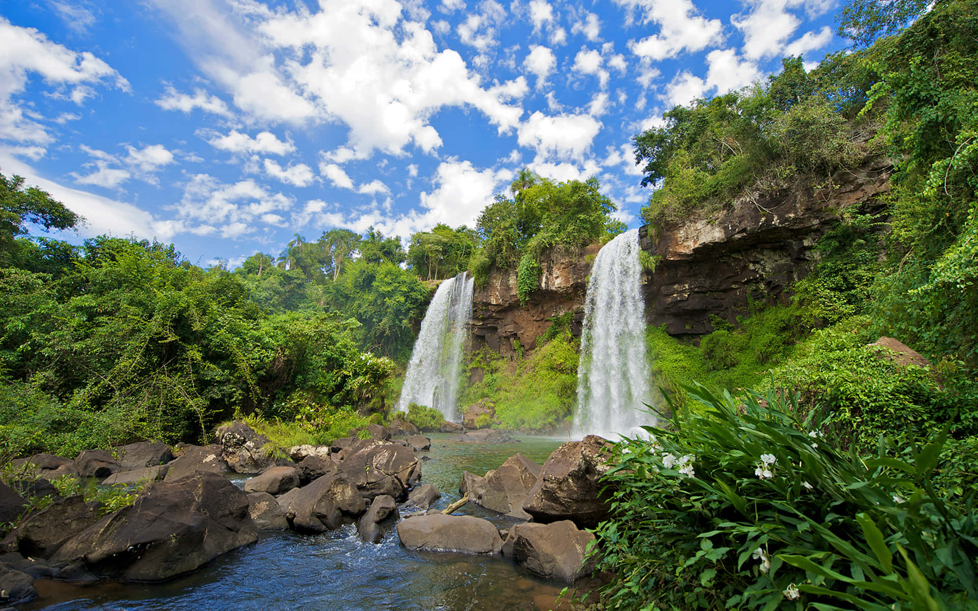 Majestic Iguazu Twin Falls - Nature's Wonder Wallpaper