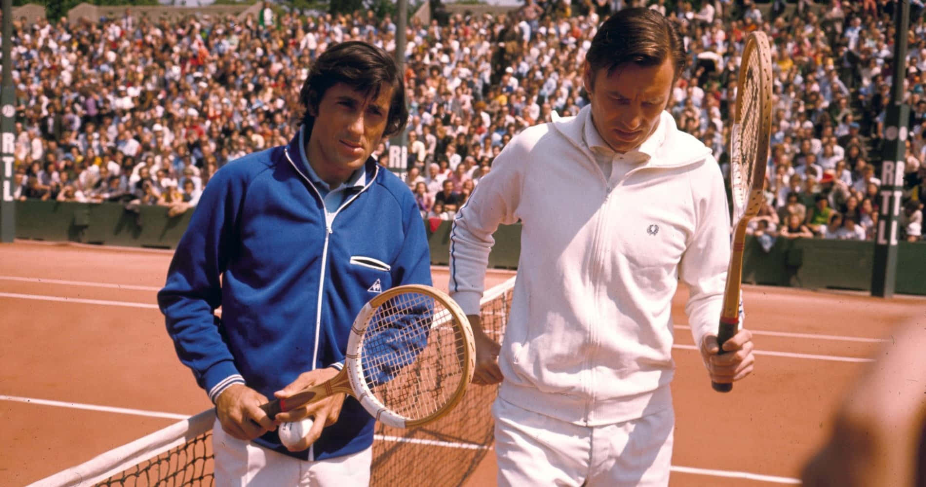 Ilie Năstase Jimmy Connors Mænds Doubles Final Wimbledon 1976 Wallpaper