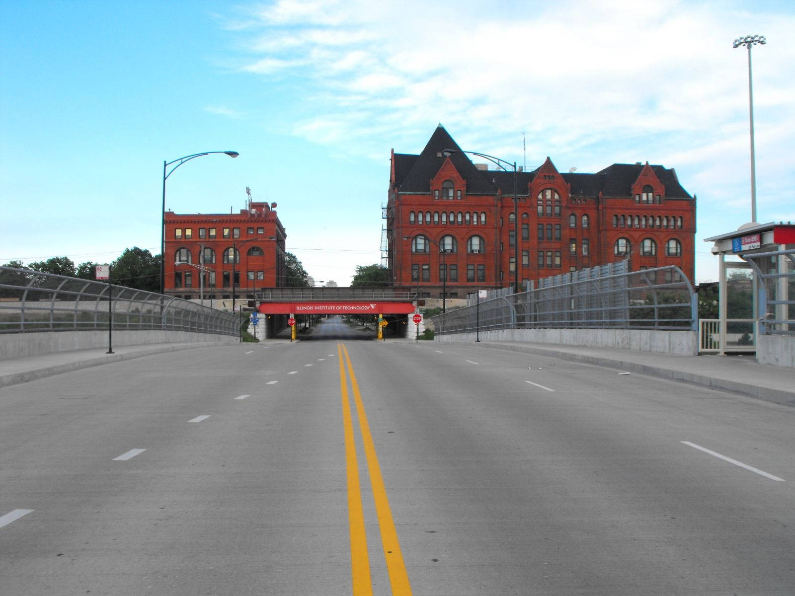 Illinois Institute Of Technology Bridge Wallpaper