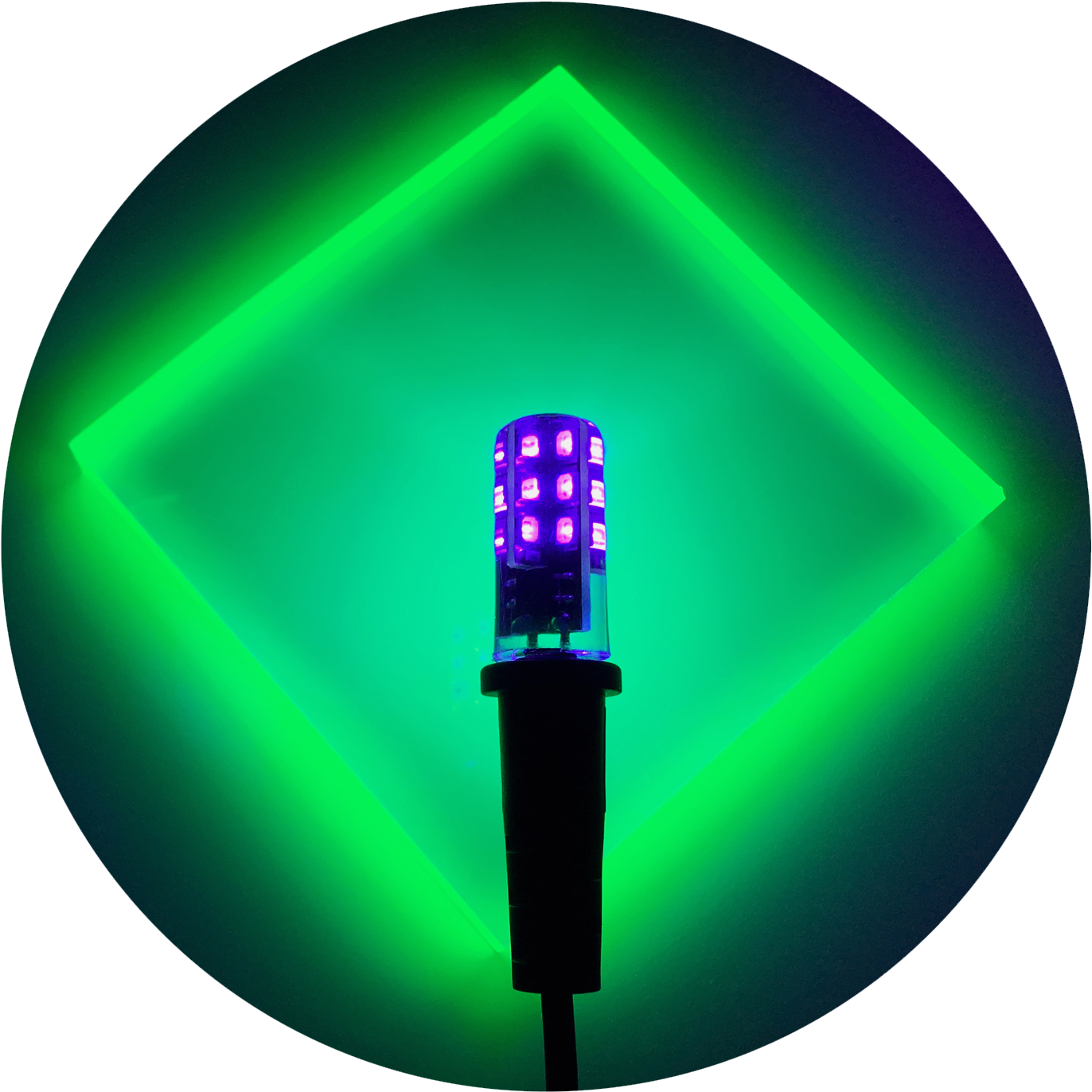 Illuminated Green Arrow Signal PNG