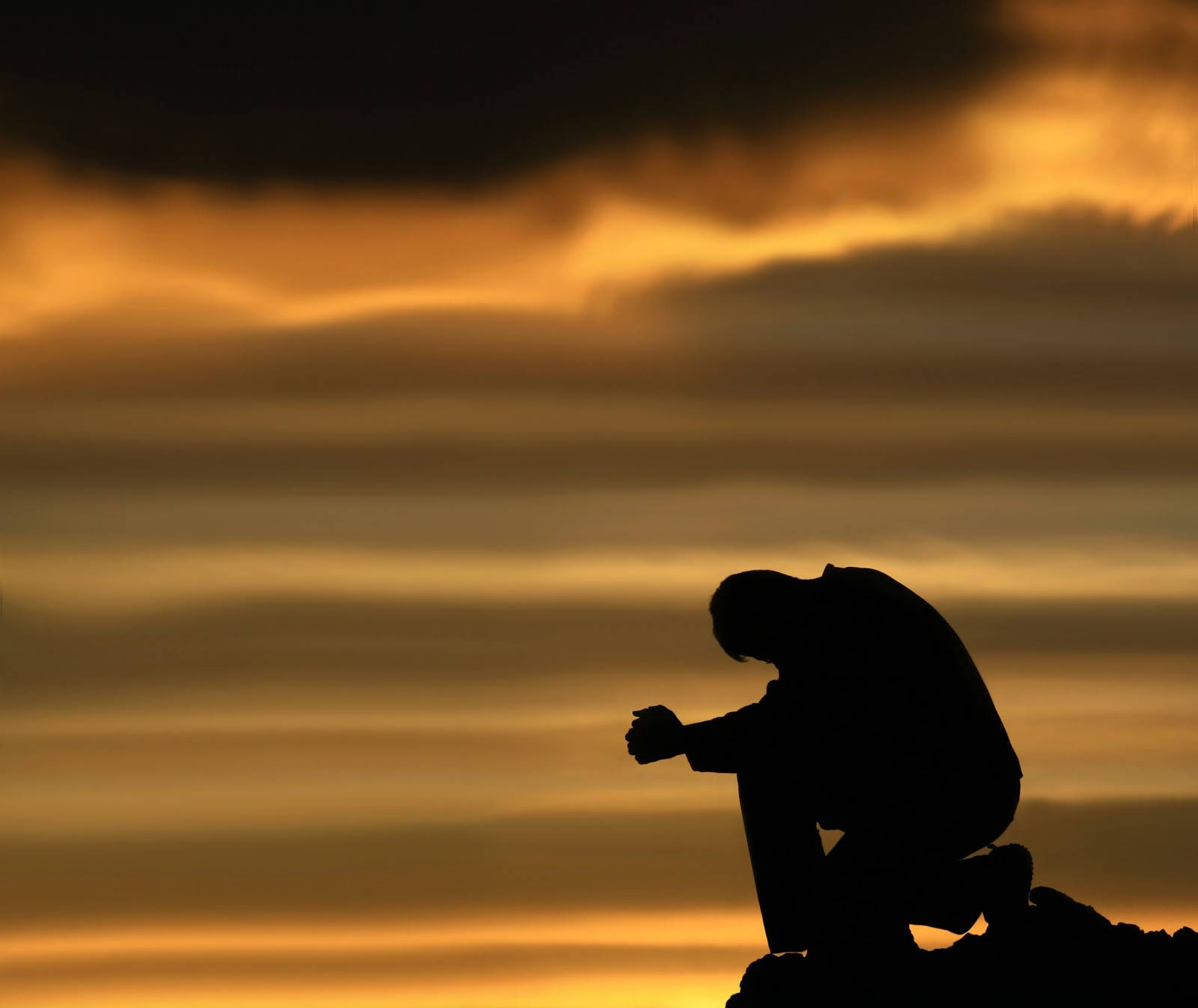 Image Of Alone Boy Praying Wallpaper