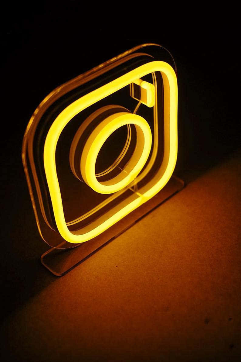 Imágenesdel Logo De Instagram En Versión Iluminada.
