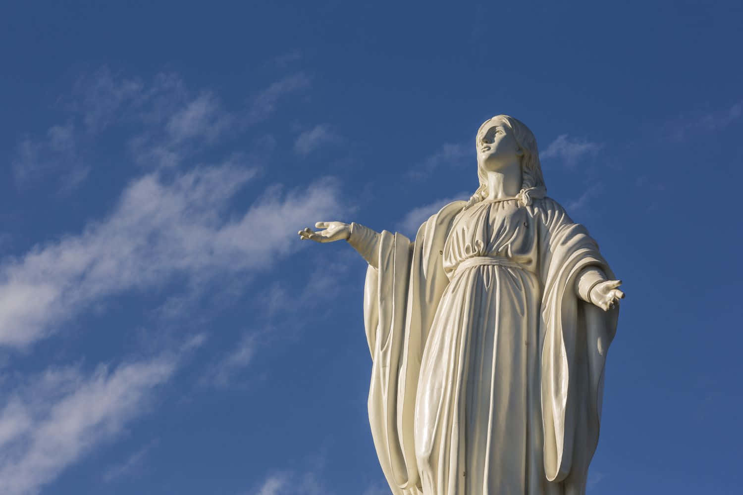 Immaculate Mary Statue Wallpaper