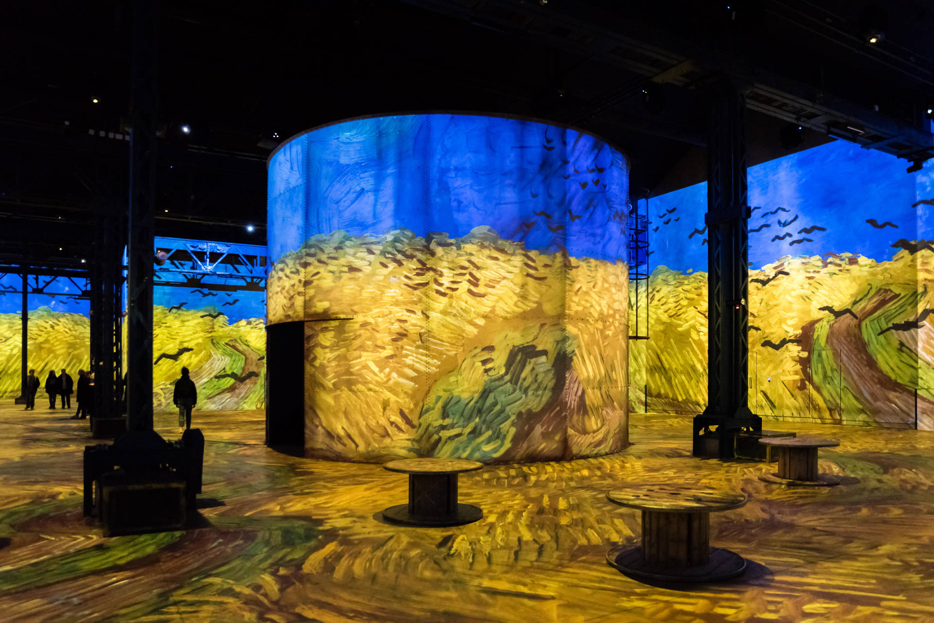 Immersive Van Gogh Museum Show Wallpaper