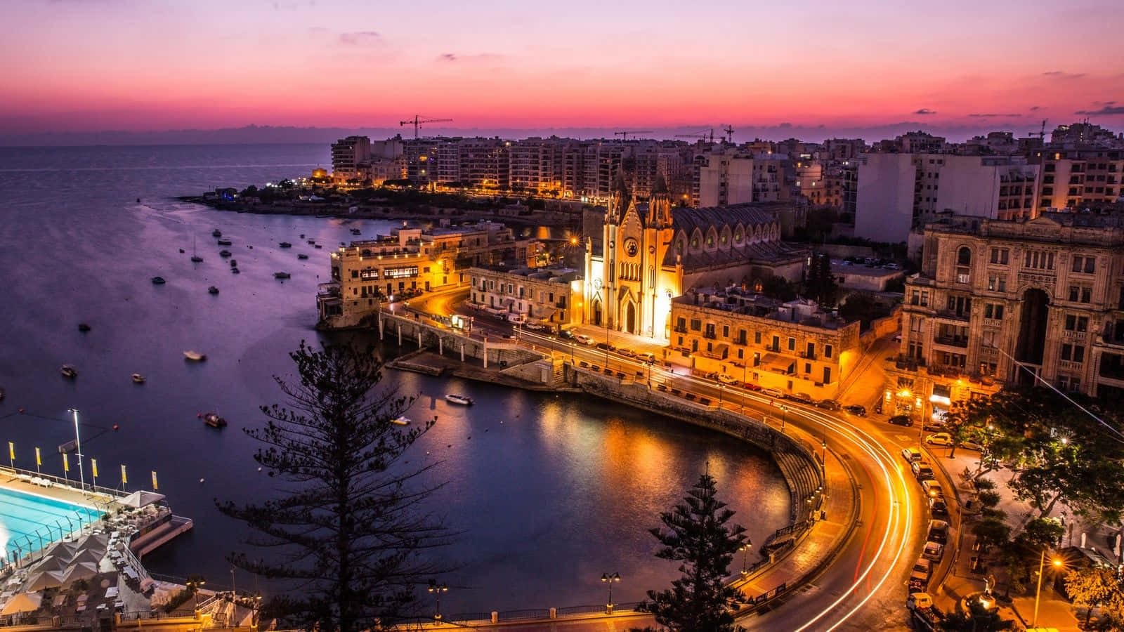 Impresionantecosta De Malta Al Atardecer