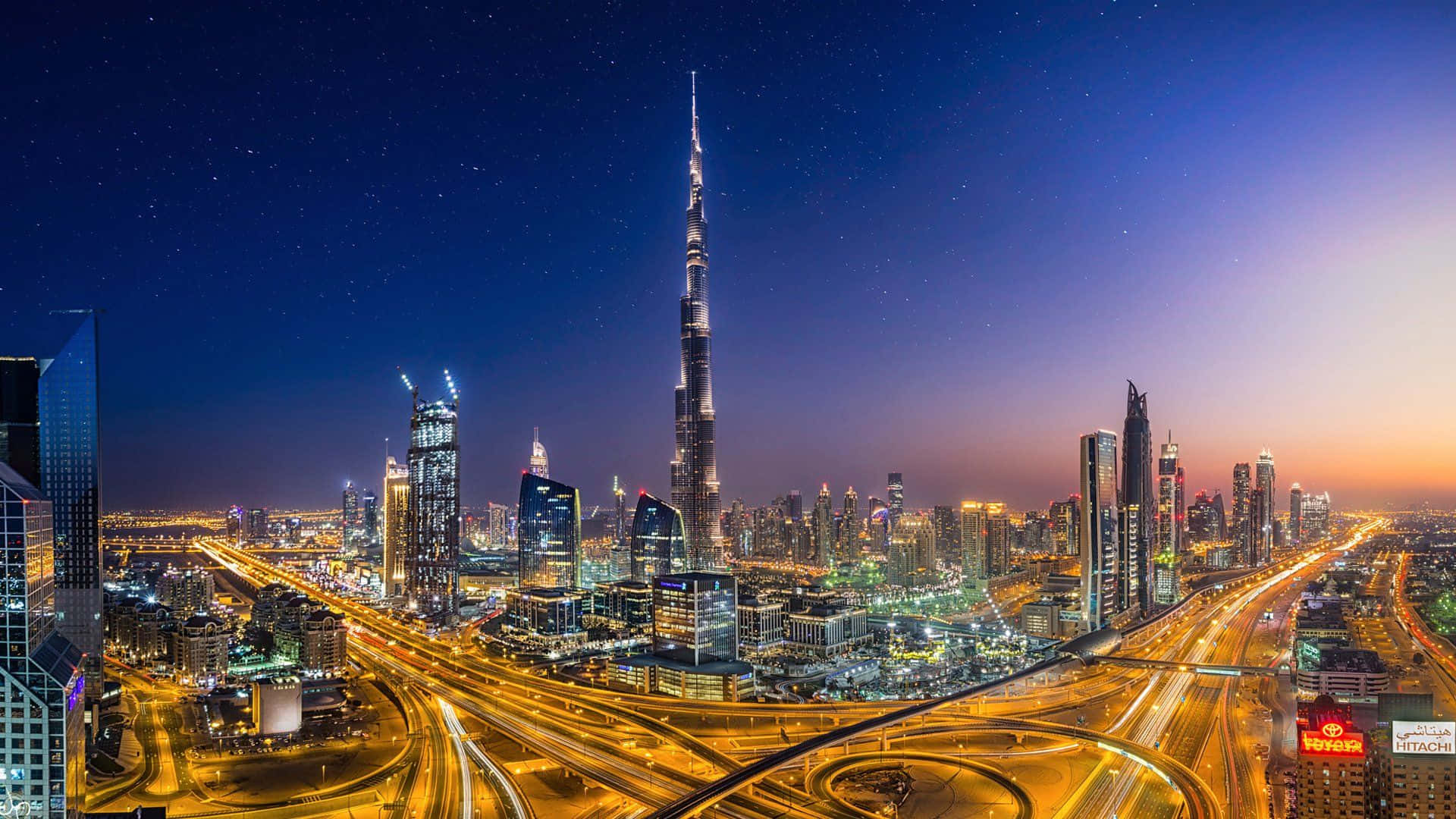 Impresionantehorizonte De Dubai Al Anochecer