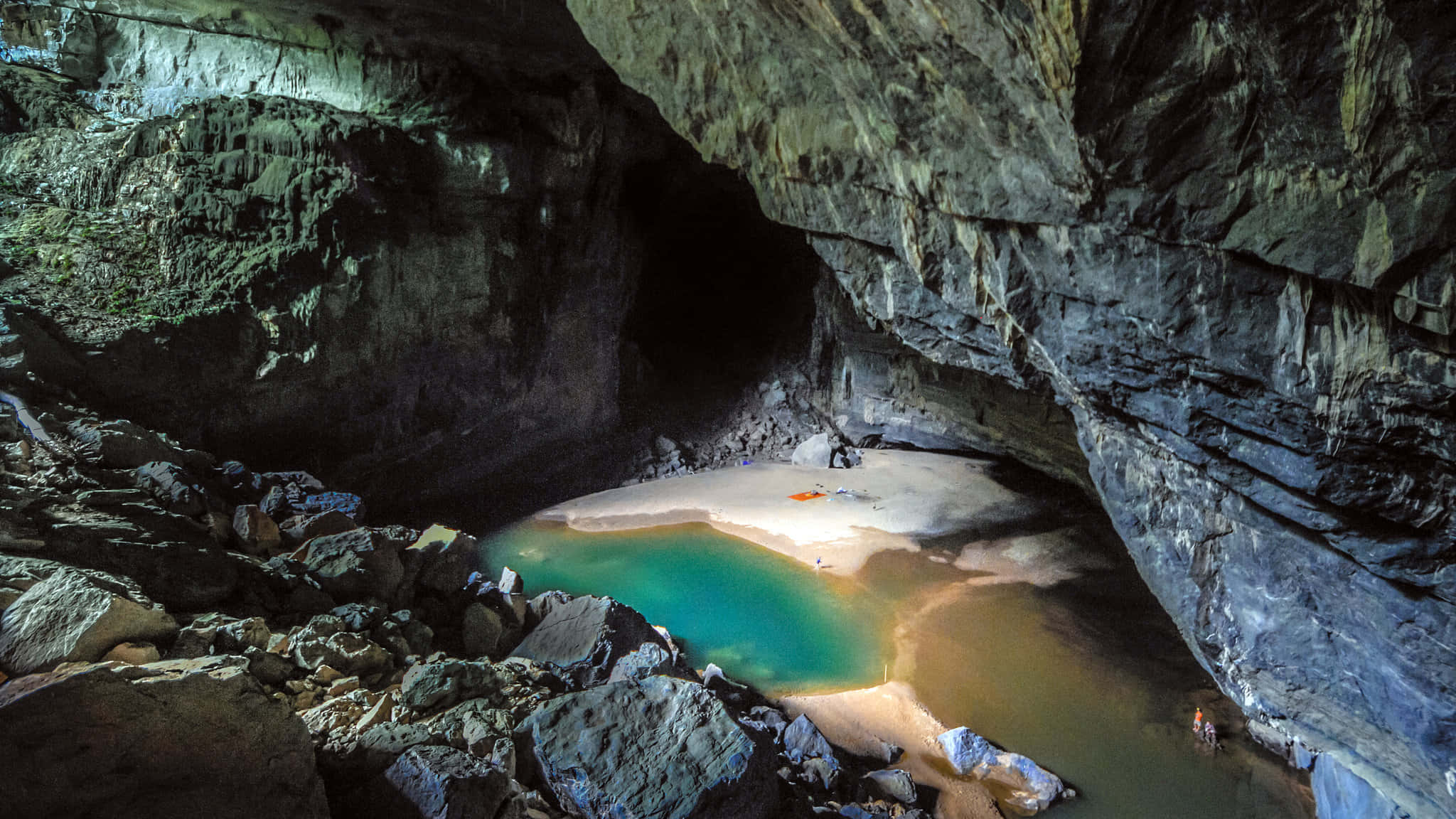 Impresionantepaisaje De Cueva Subterránea