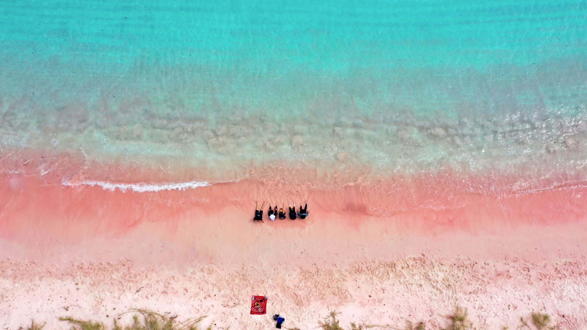 Impresionanteparaíso De Playa Rosa Fondo de pantalla