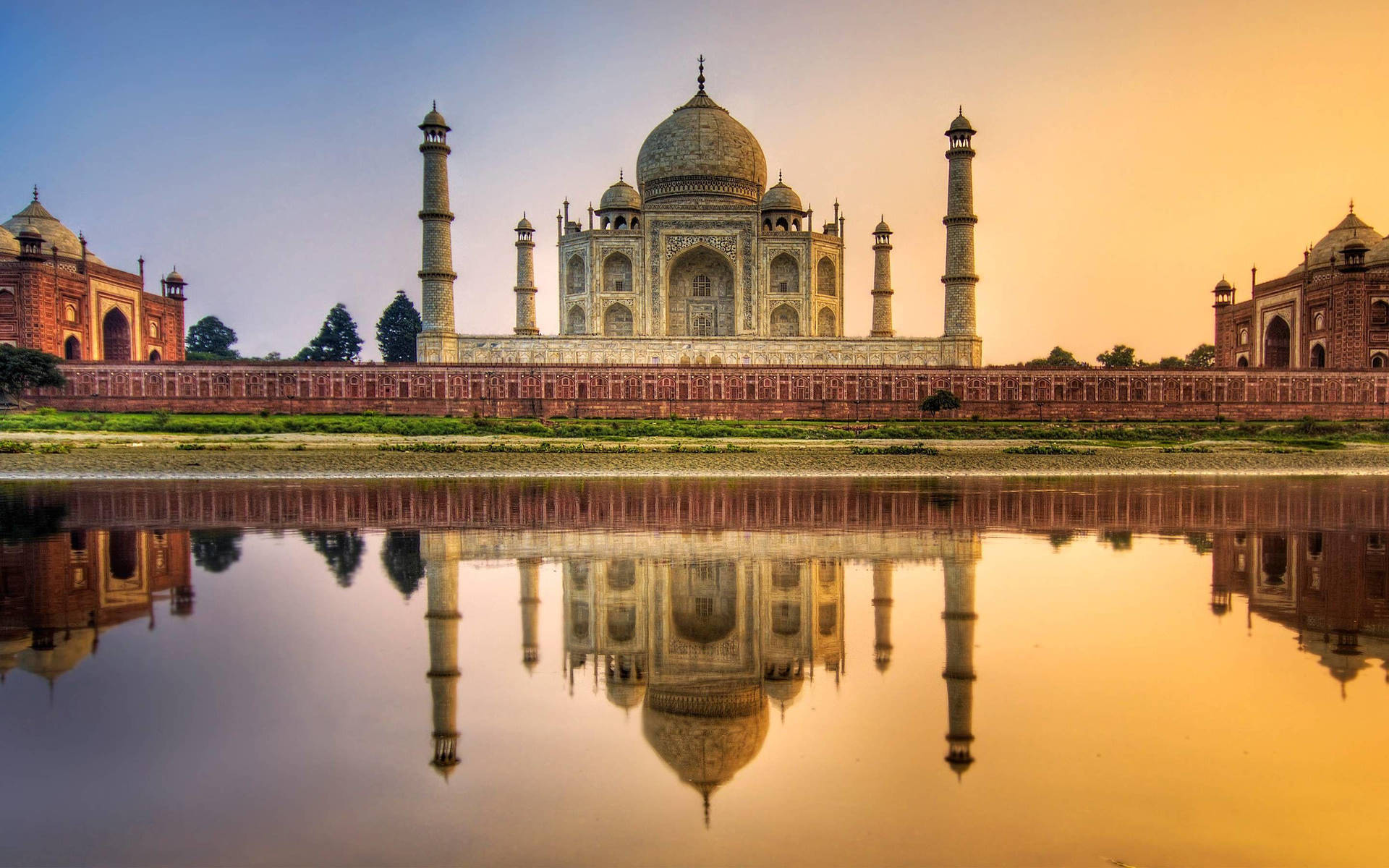Indian Aesthetic Taj Mahal