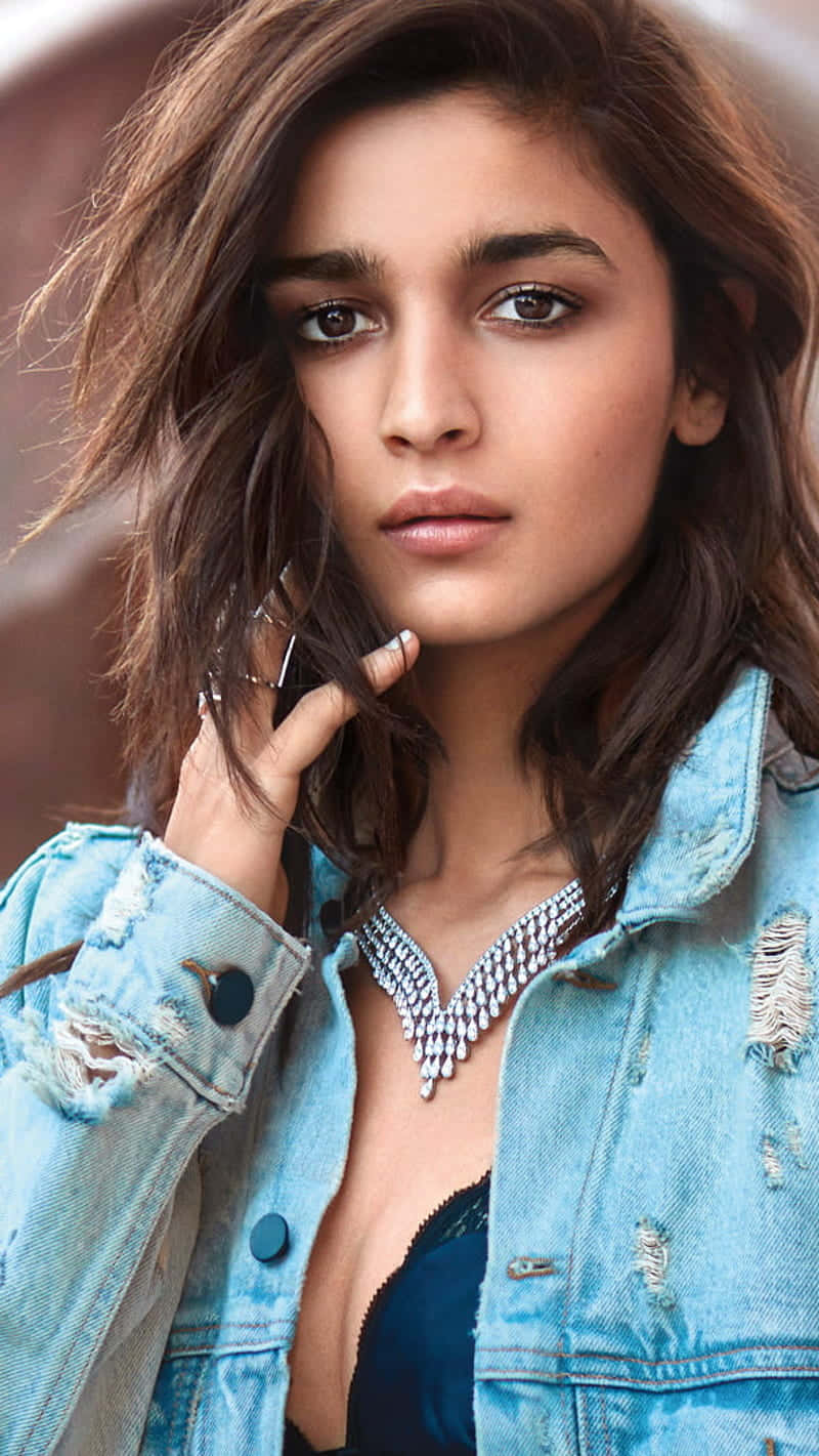 Indian Beauty Young Teenage Girl Wallpaper