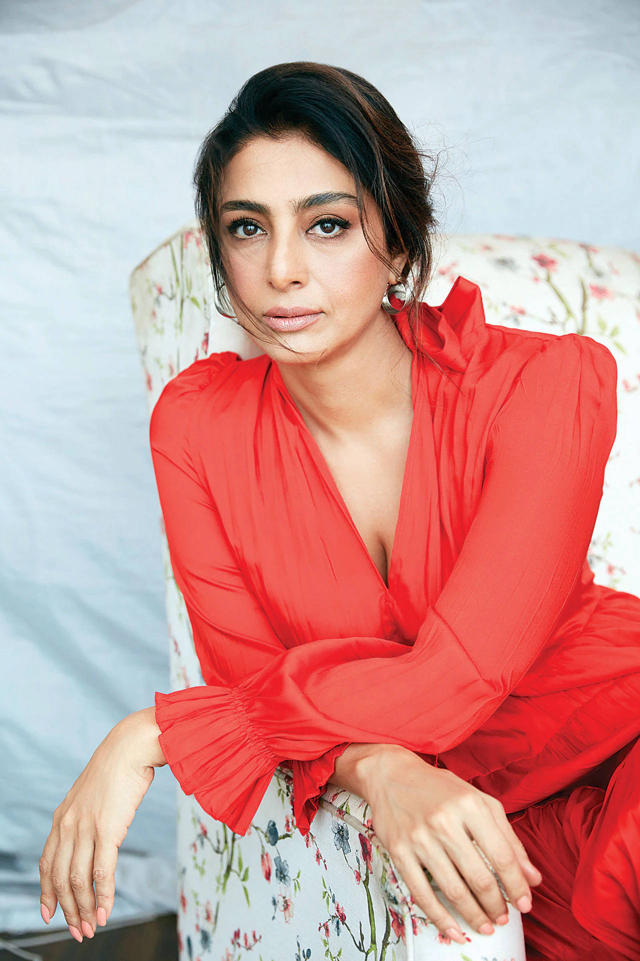 Indian Girl Bollywood Actress Tabu Wallpaper