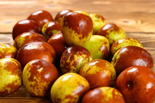 Indian Jujube On The Table Wallpaper