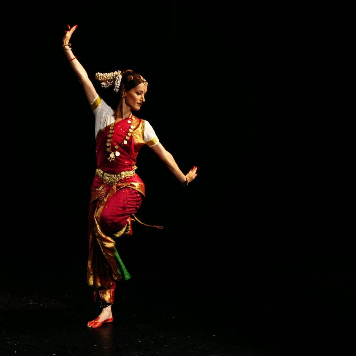 Indian Lady Dance Pose Wallpaper
