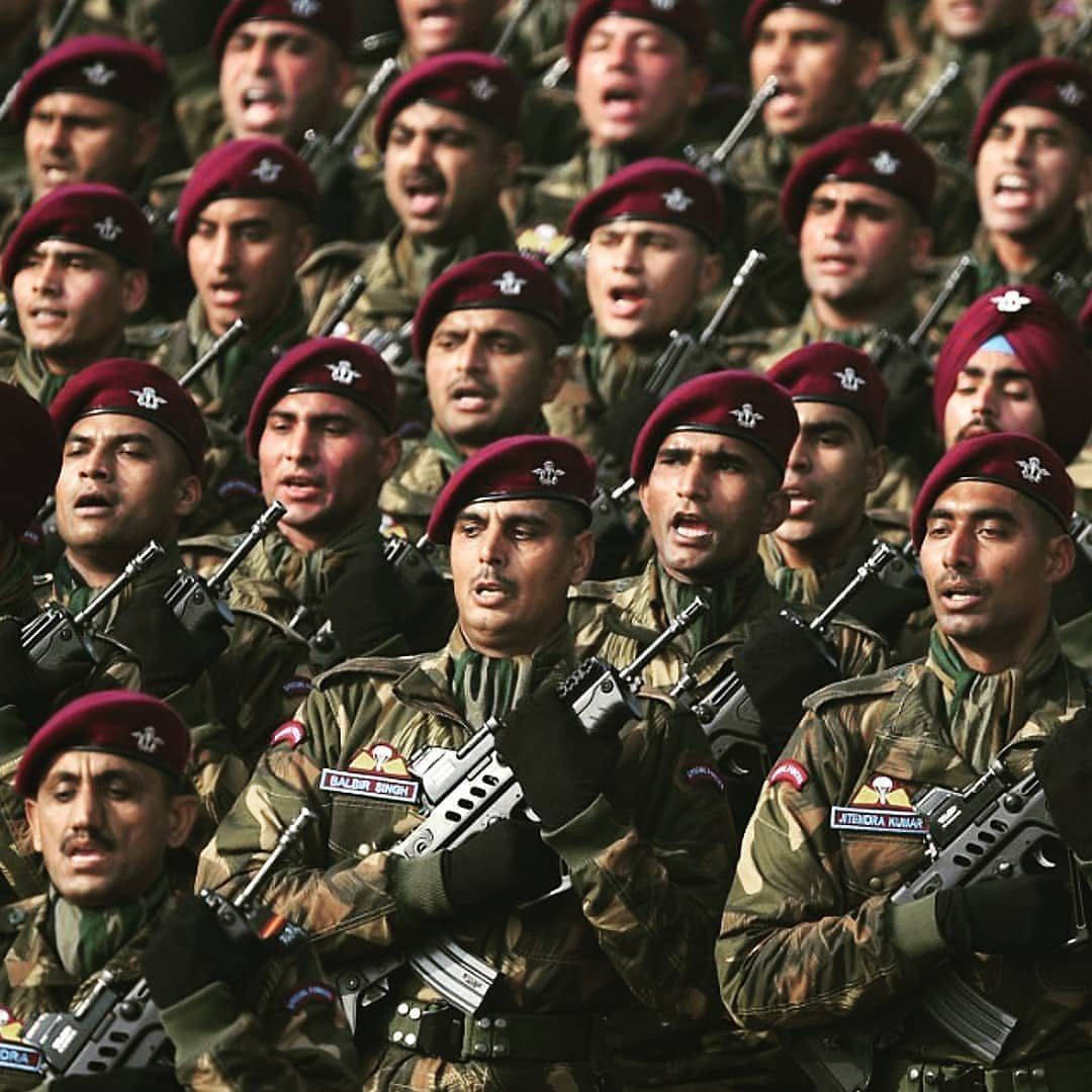 Indian Para Commandos On Parade Wallpaper