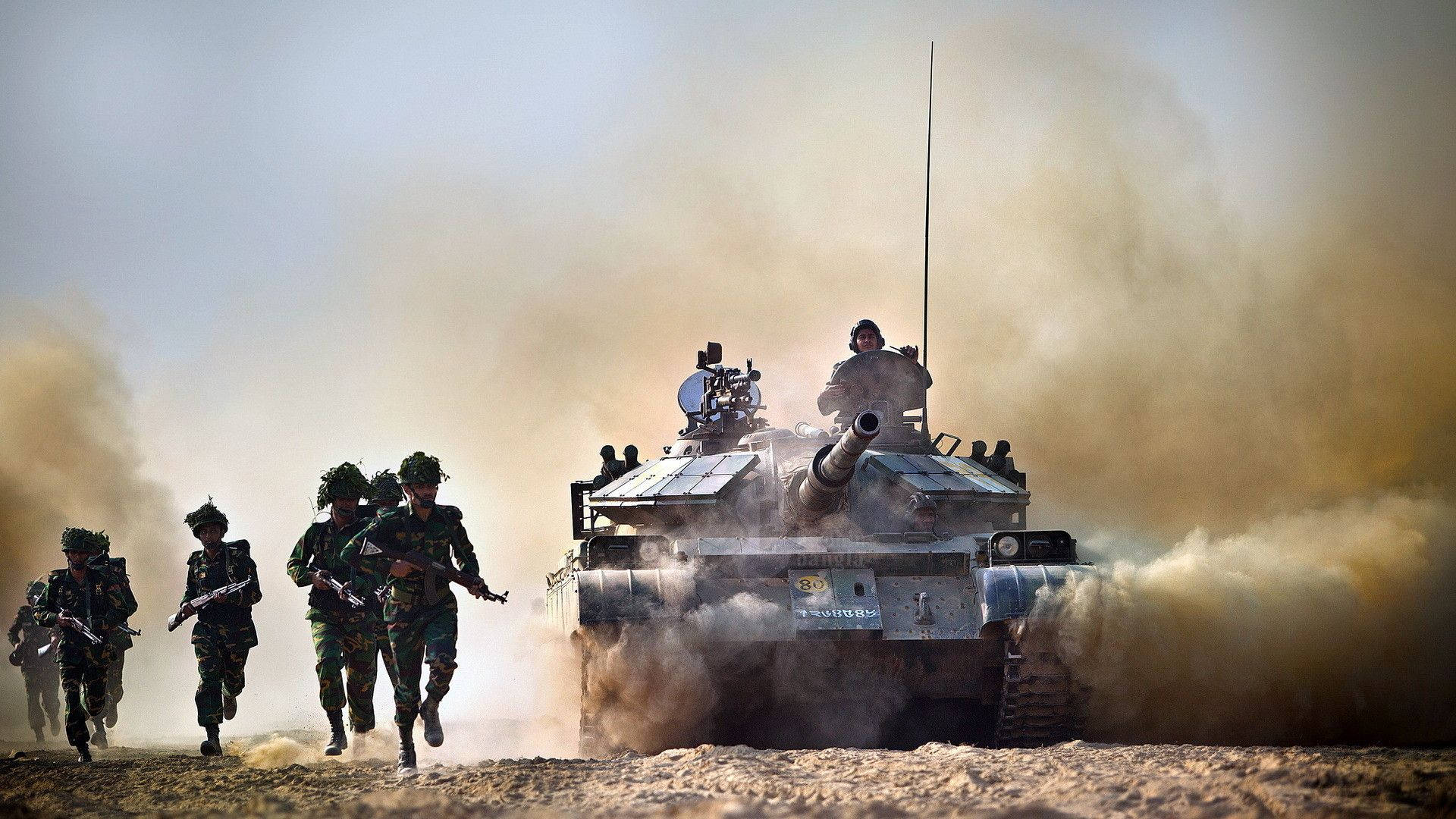 Indian Soldiers Training With T-72 Wallpaper