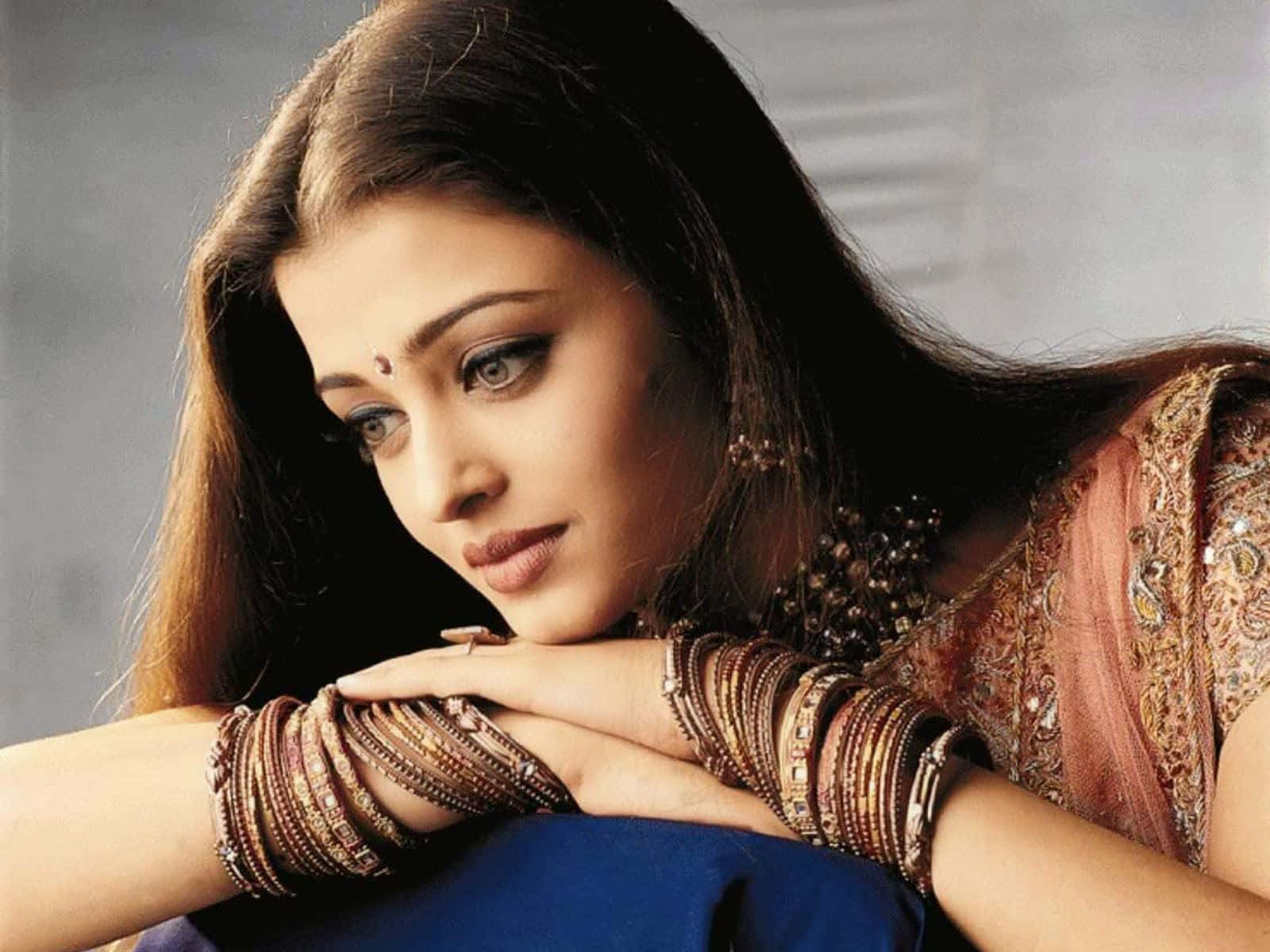 Indisk kvinde Bollywood Star Aishwarya Rai som Nandini IPL kampscenen tapet. Wallpaper