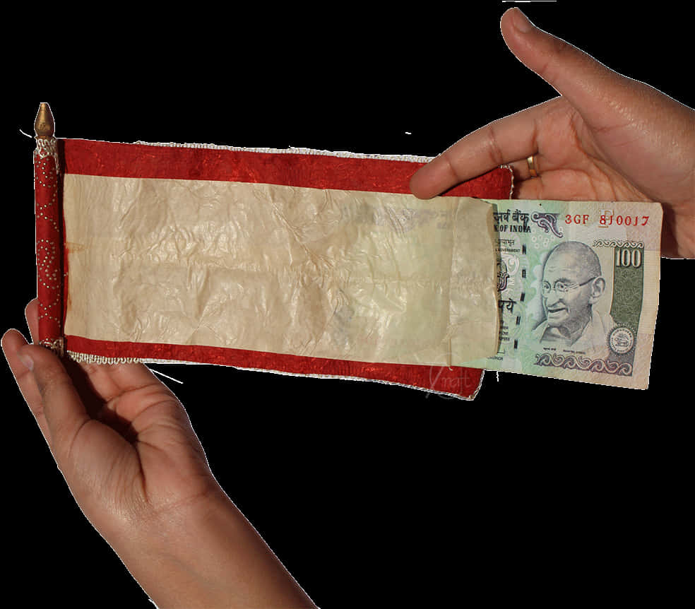 Indian100 Rupee Notein Wallet PNG