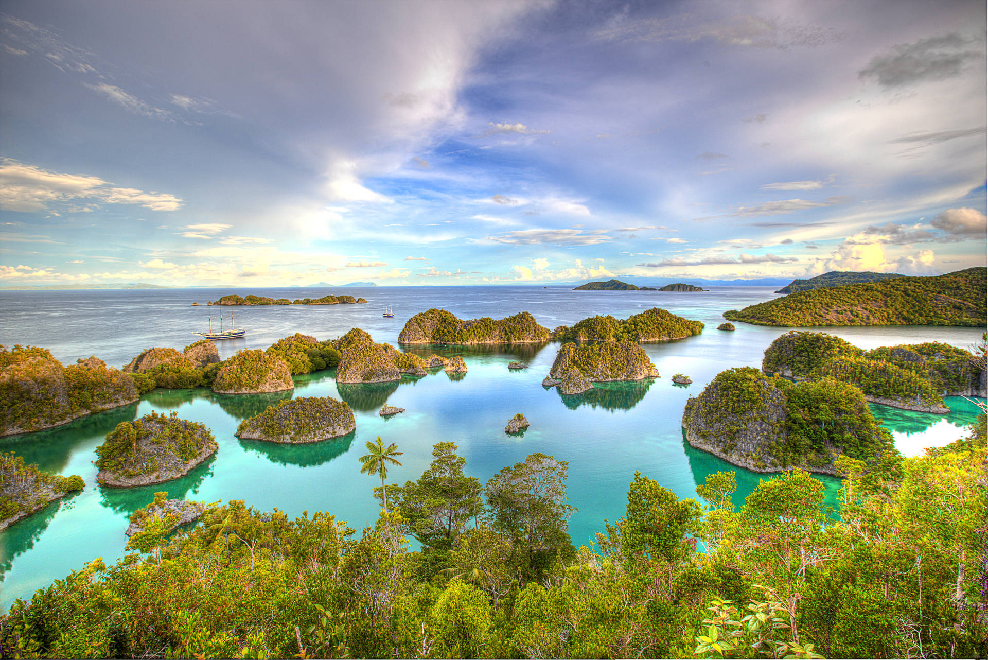 Indonesia Mini Islands Wallpaper
