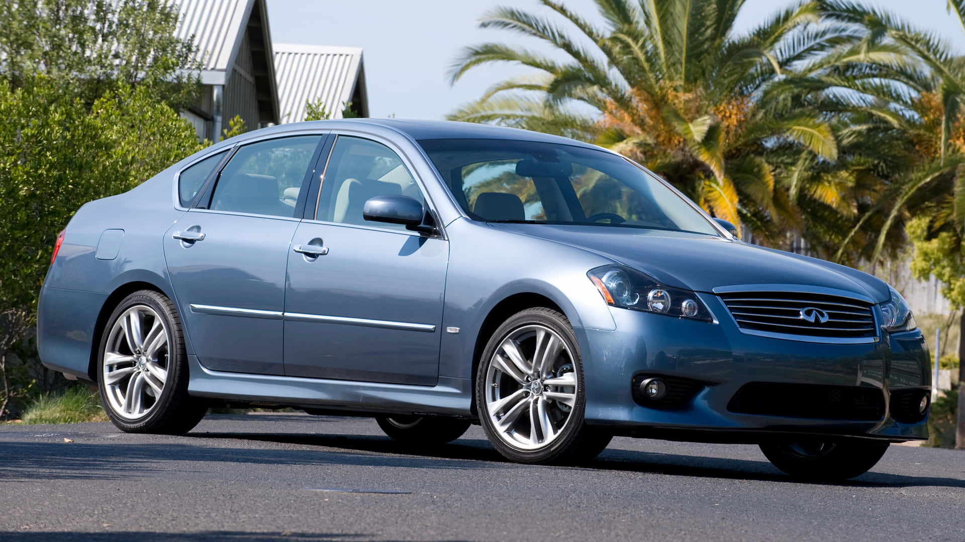 Infiniti M35 Luxury Sedan In Action Wallpaper