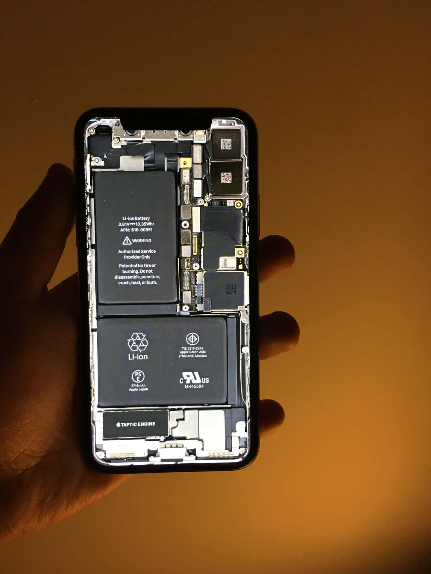 Apple iPhone SE 3 Teardown Surprisingly Reveals A Larger Battery - Tech