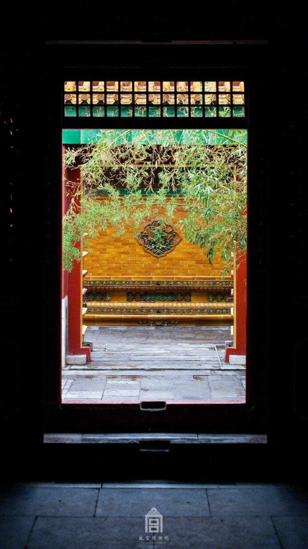 Inside The Doors Of Forbidden City Wallpaper