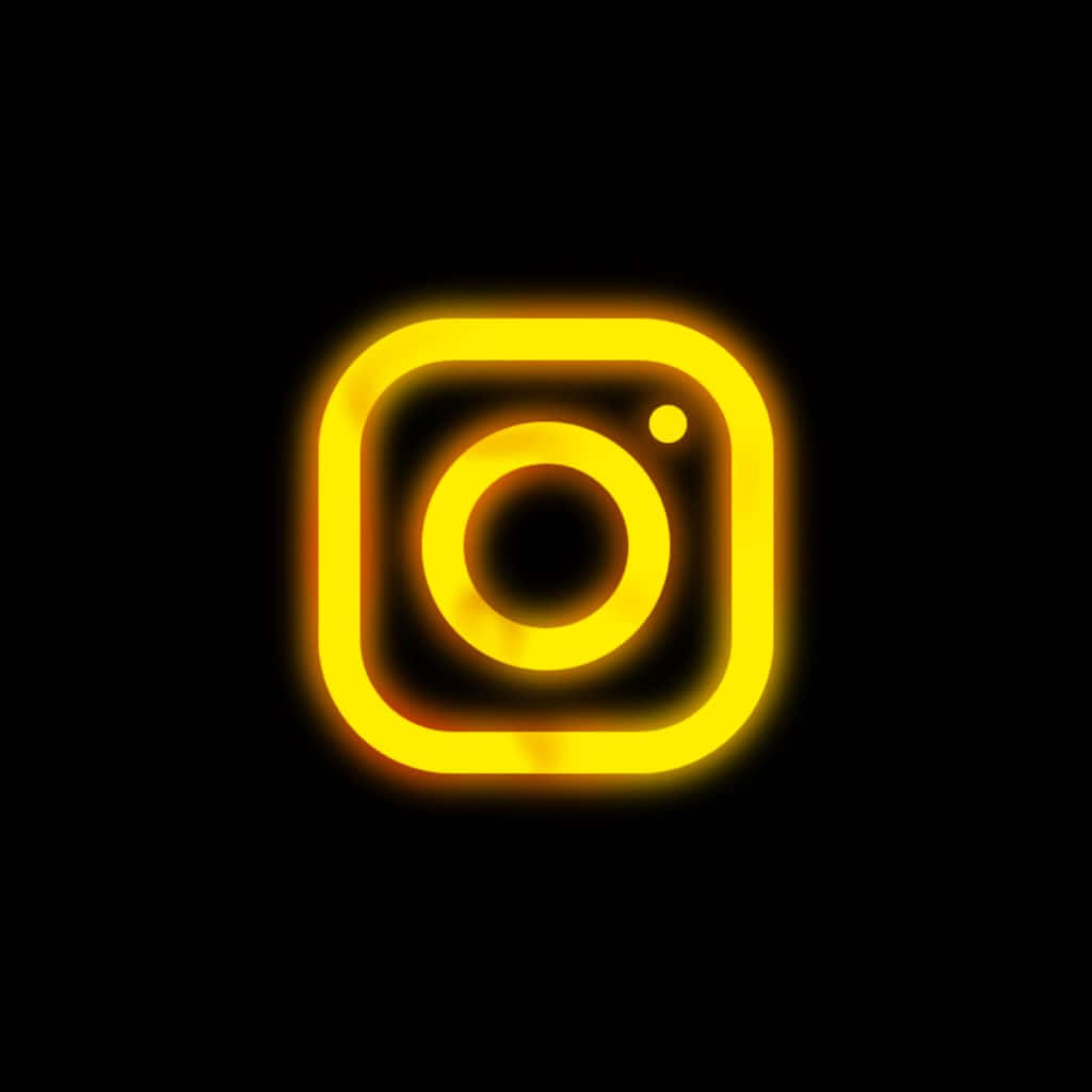 Fondonegro Con El Logo De Instagram En Color Amarillo Neón.