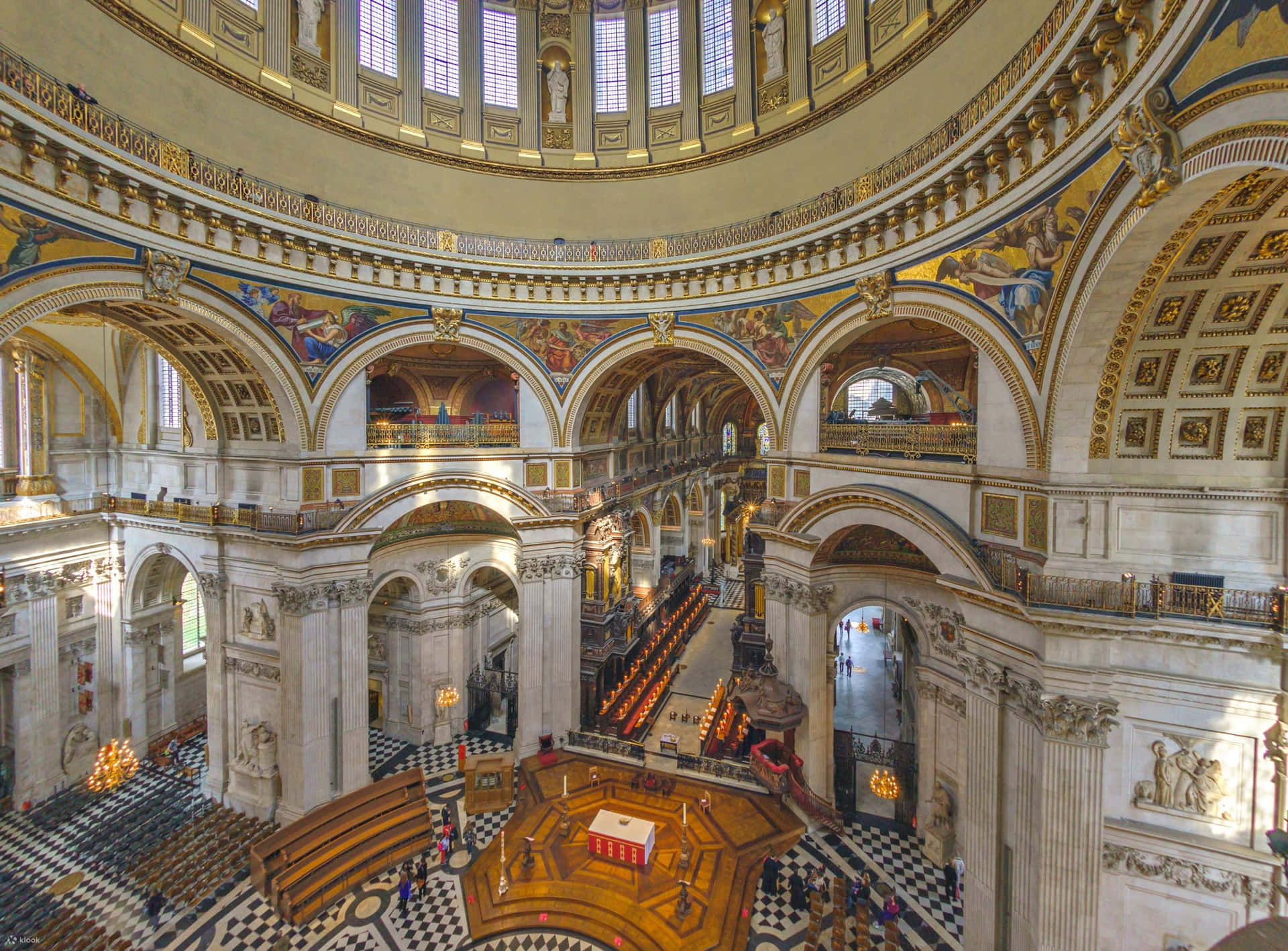 Interiorde La Catedral De San Pablo En Londres Fondo de pantalla