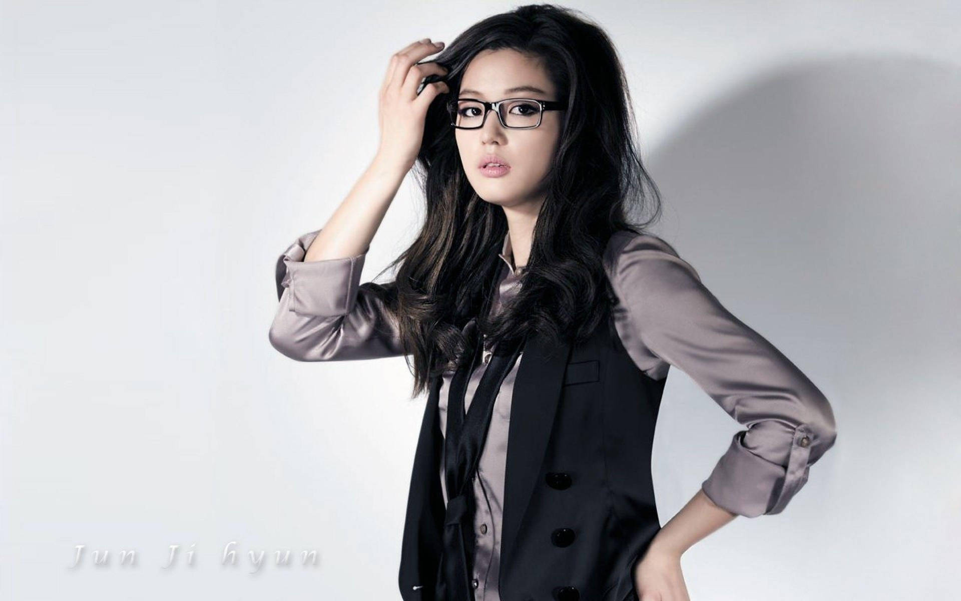 Internationelltprisbelönt Skådespelerska Jun Ji Hyun Wallpaper