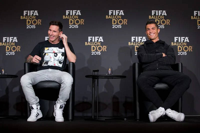 Interview Messi Og Ronaldo 4k Tapet Wallpaper