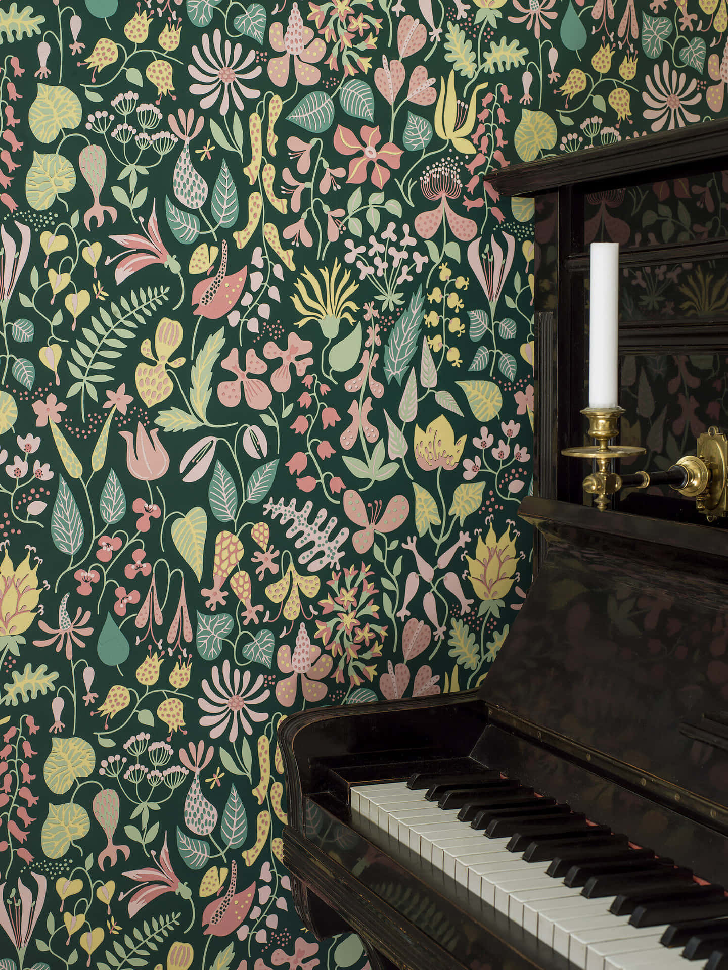 Intricate Vintage Piano [wallpaper] Wallpaper