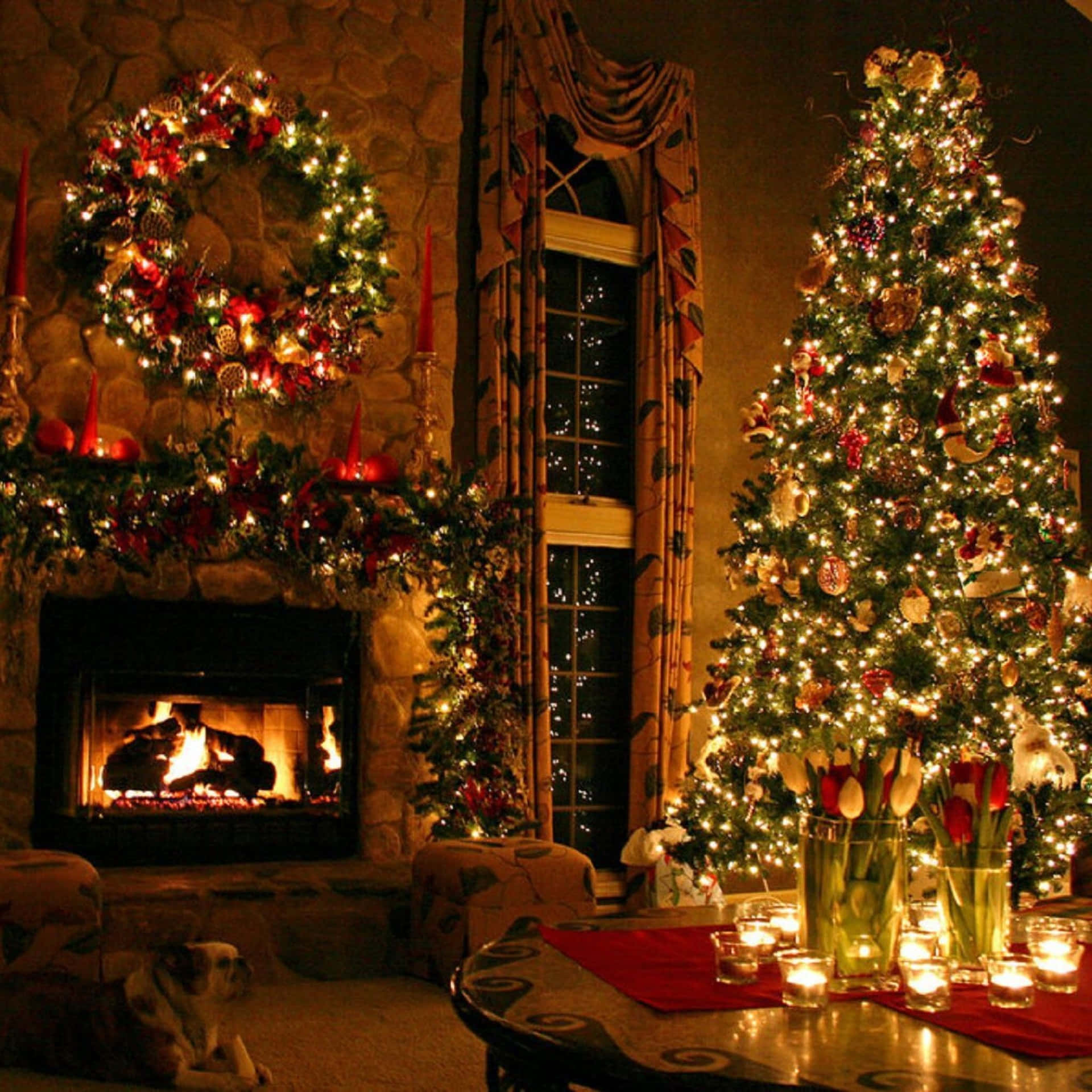 Christmas Tree In The Living Room With Candles Wallpaper