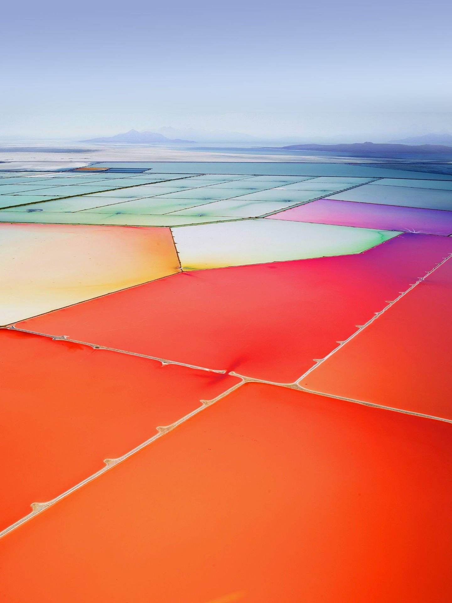 Røde Saltsøer til iPad Pro Wallpaper