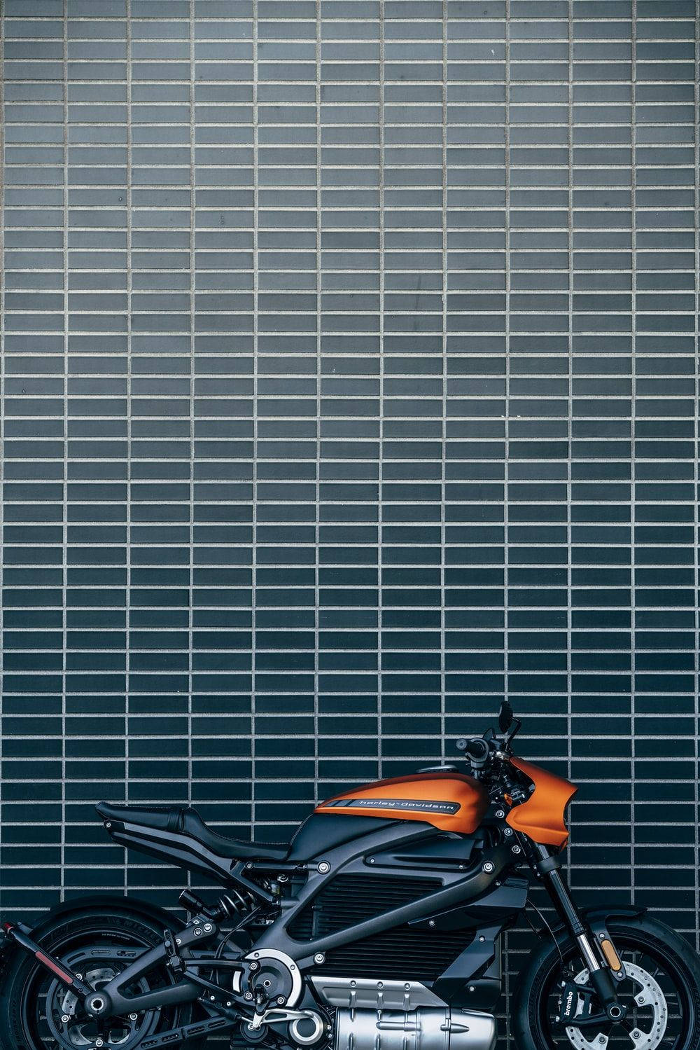 Iphone11 Pro Max 4k Orange Motorcykel. Wallpaper