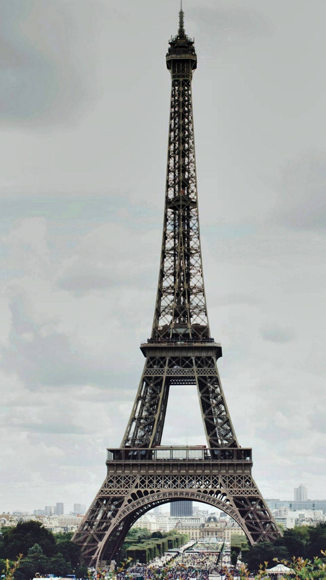 Iphone 12 Pro Max Eiffel Tower Background
