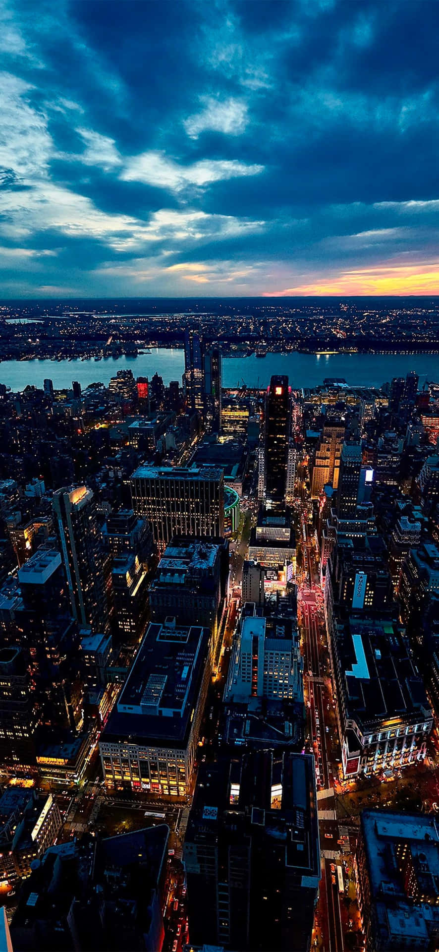 Fotografía Nocturna Con Iphone 15 Pro Max Fondo de pantalla