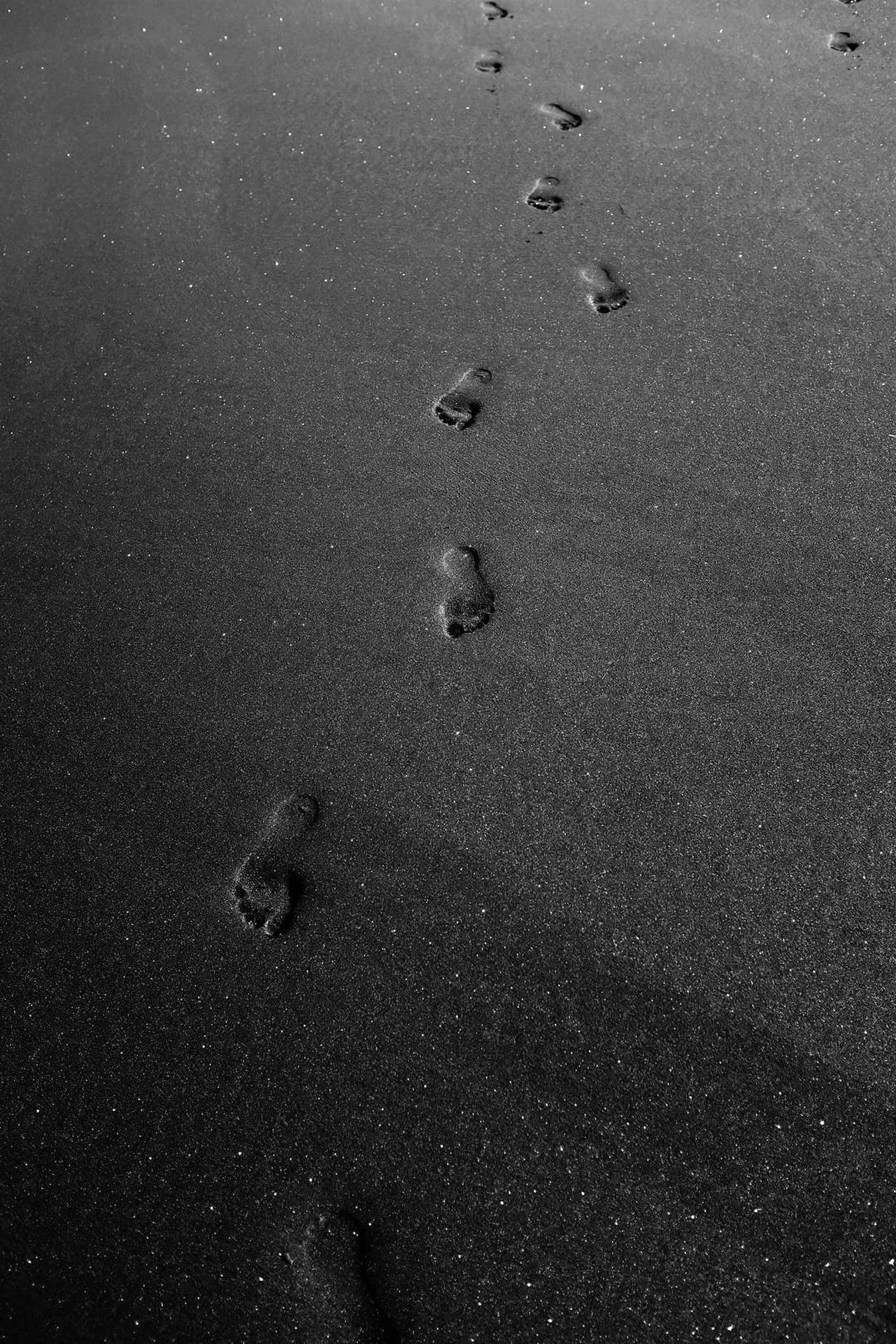Iphone Aesthetic Footprints Background