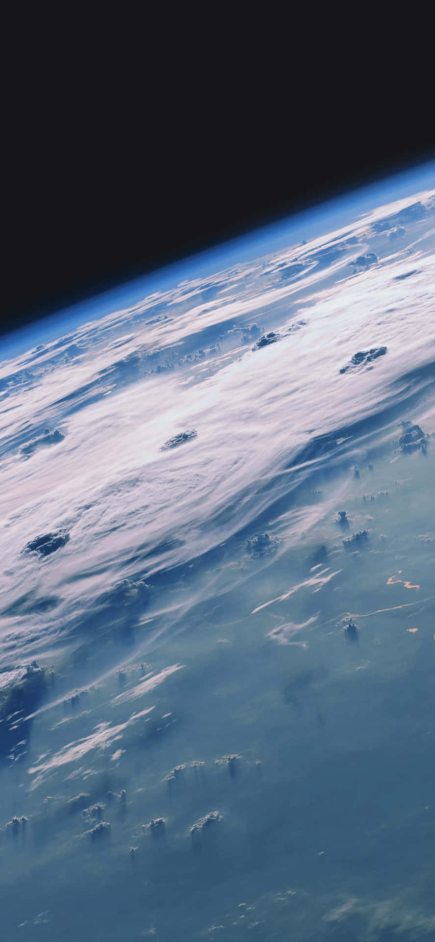 Iphoneclásico: Superficie De La Tierra Desde El Espacio Sideral Fondo de pantalla