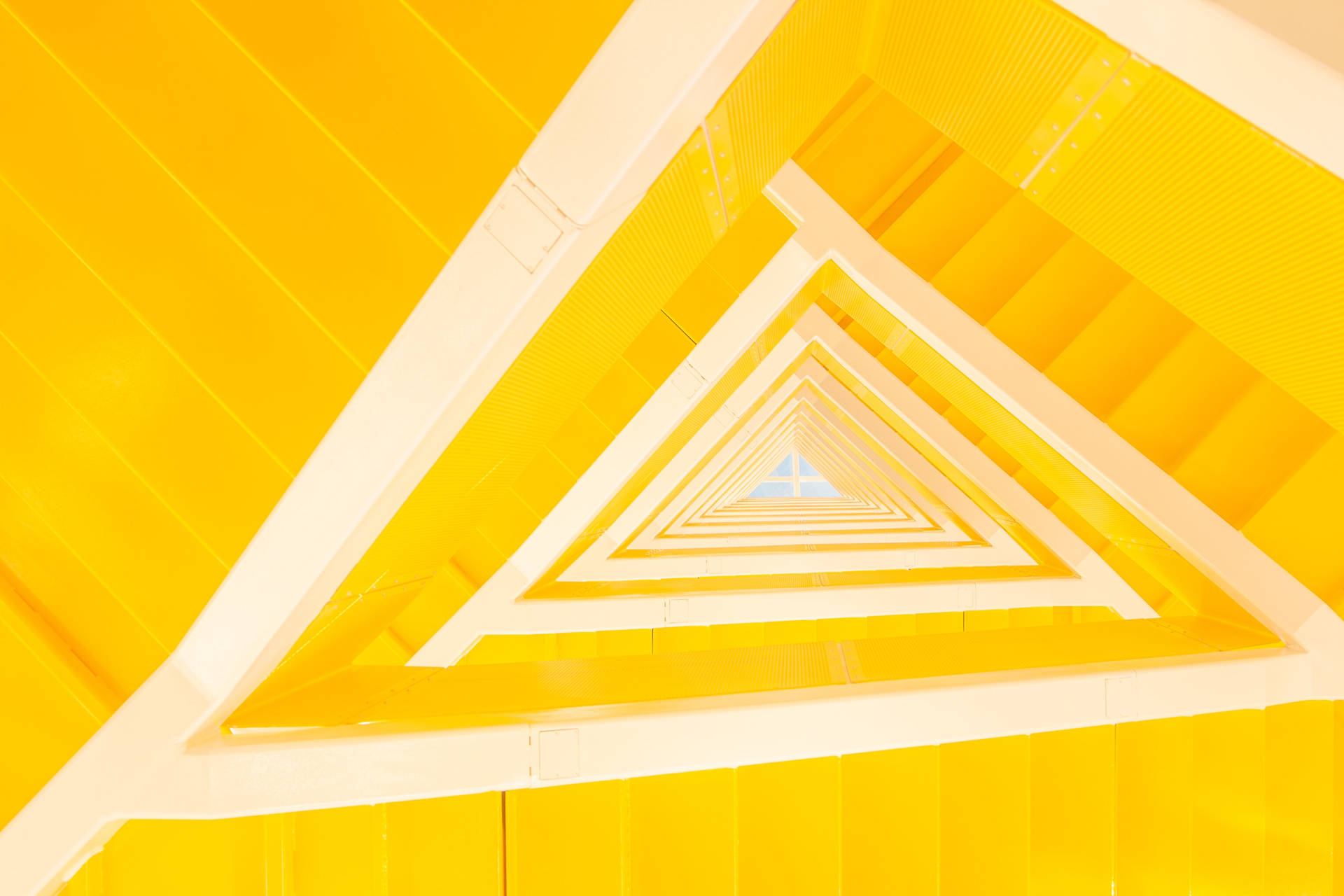 Iphone Home Screen Triangular Yellow Stairs Wallpaper