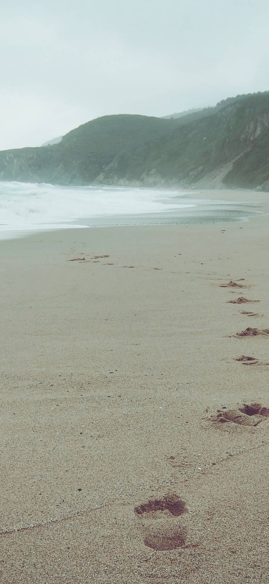 iPhone X Beach Sand Footprints Wallpaper