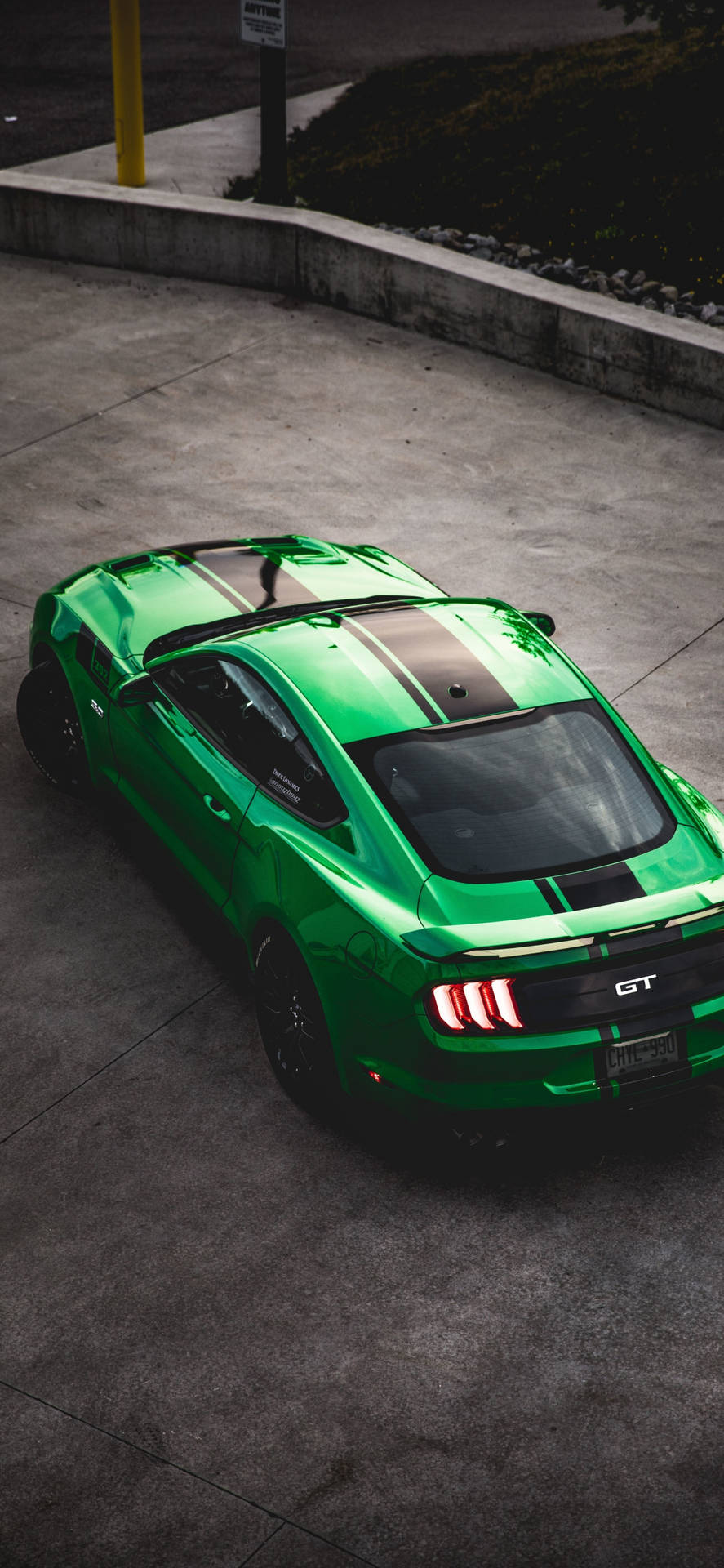 iPhone X Car Green Mustang Wallpaper